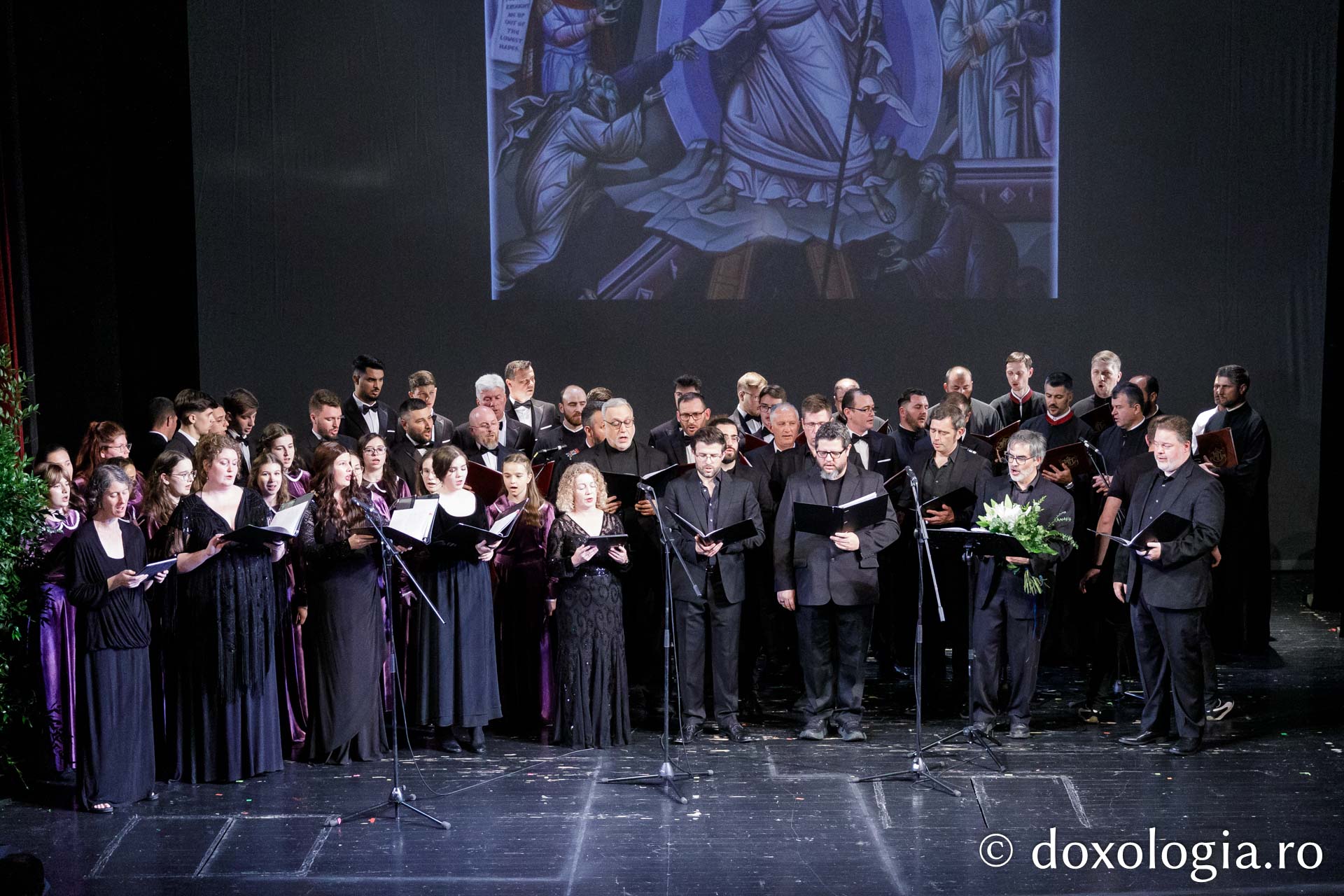 Foto: pr. Silviu Cluci IBMF 2025: „Symbolon” sau lumea muzicii bizantine la Piatra Neamț