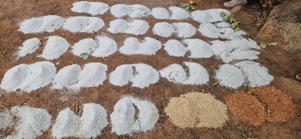 La Mbumi în Tanzania săpăm o fântână