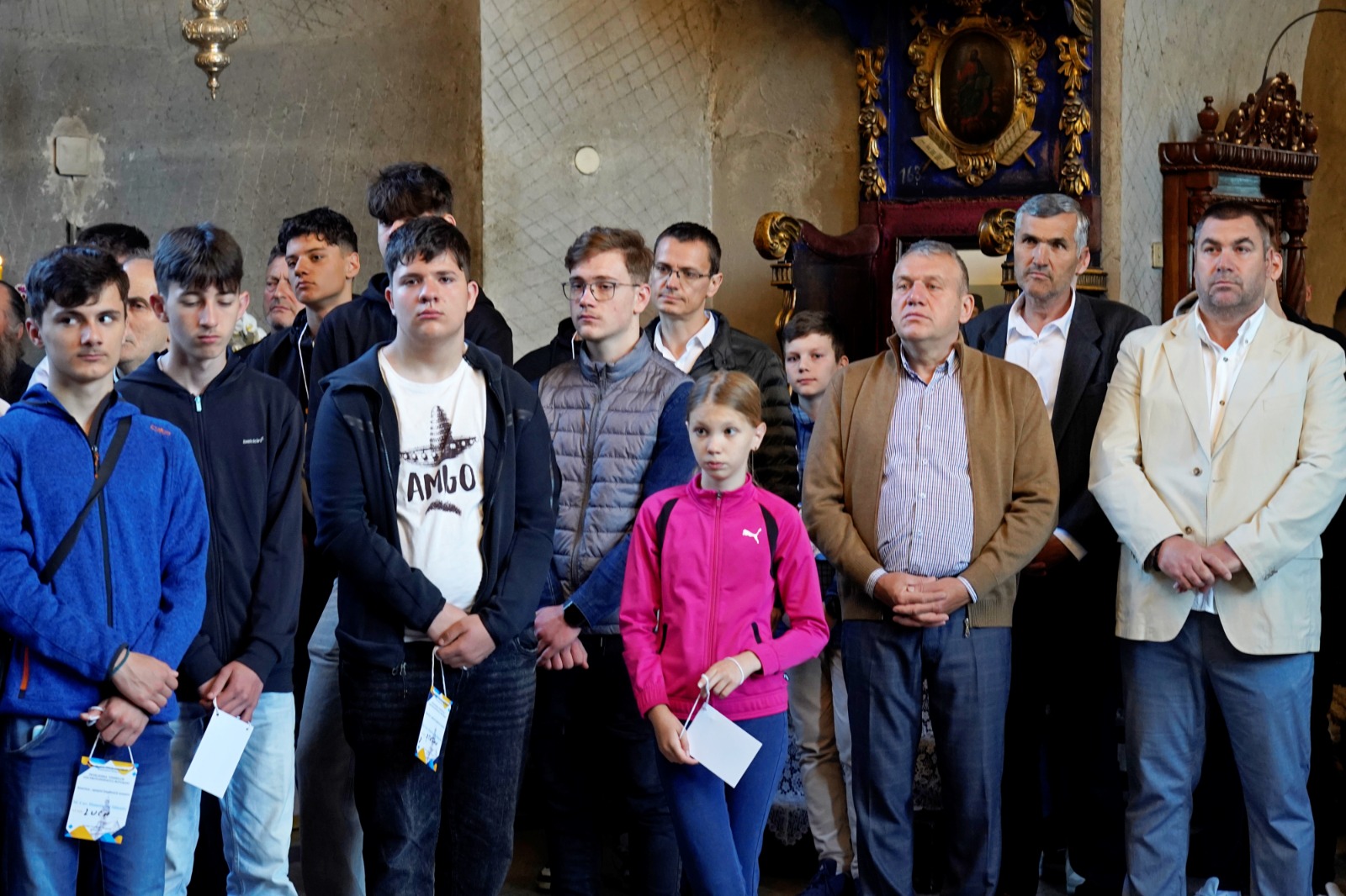 Peste 200 de tineri botoșăneni s-au întâlnit pentru a discuta despre Biserică. PS Nichifor Botoșăneanul, prezent printre ei: „Să vă bucurați de întâlnirea cu Dumnezeu, adevărata bucurie”