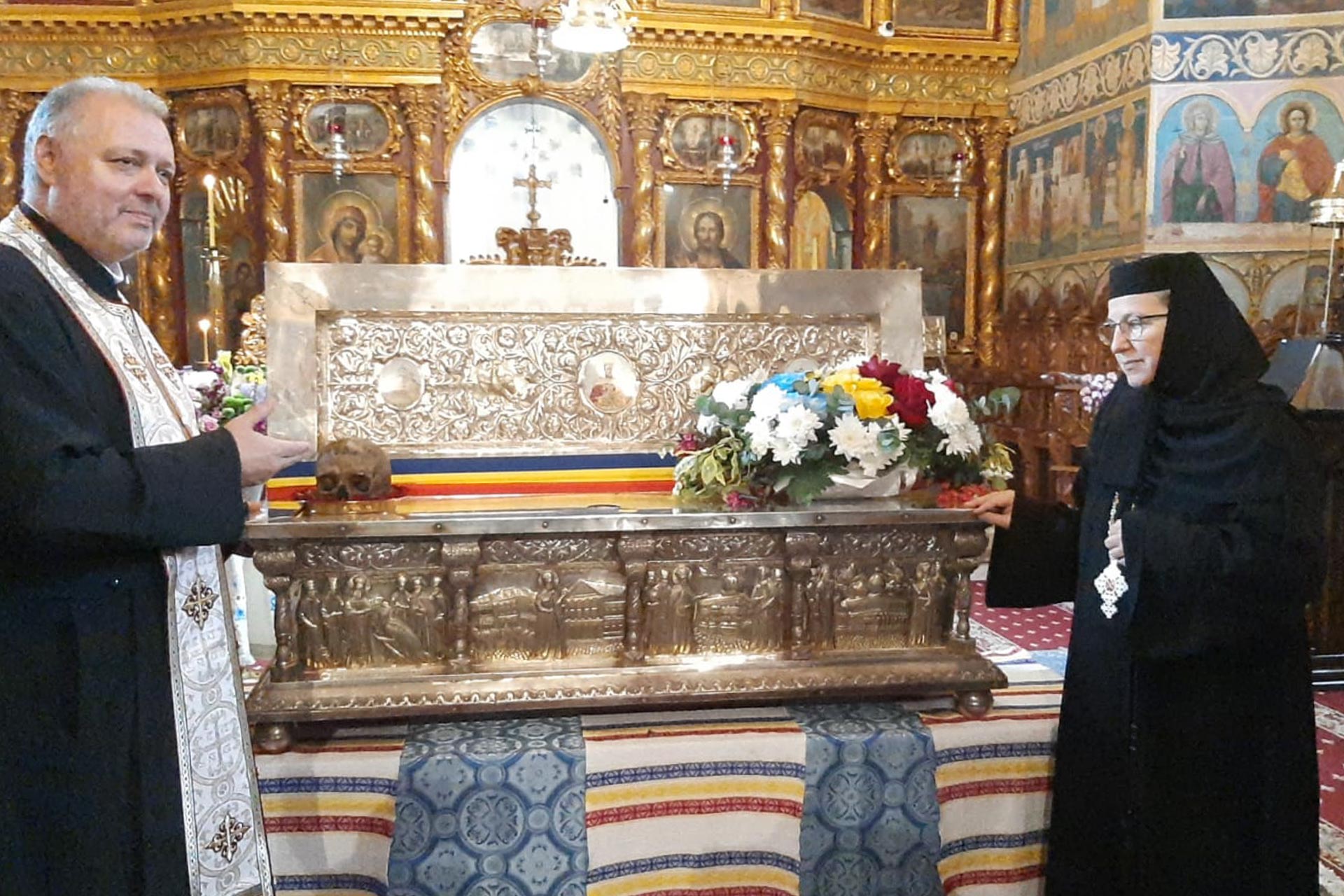 Moaștele Sfântului Martir Constantin Brâncoveanu, aduse spre închinare la Mănăstirea Văratec