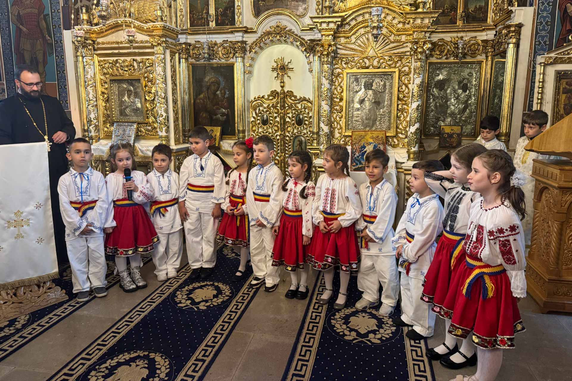 Parohia „Sfânta Treime” Iași și-a premiat câștigătorii Concursului Național Catehetic