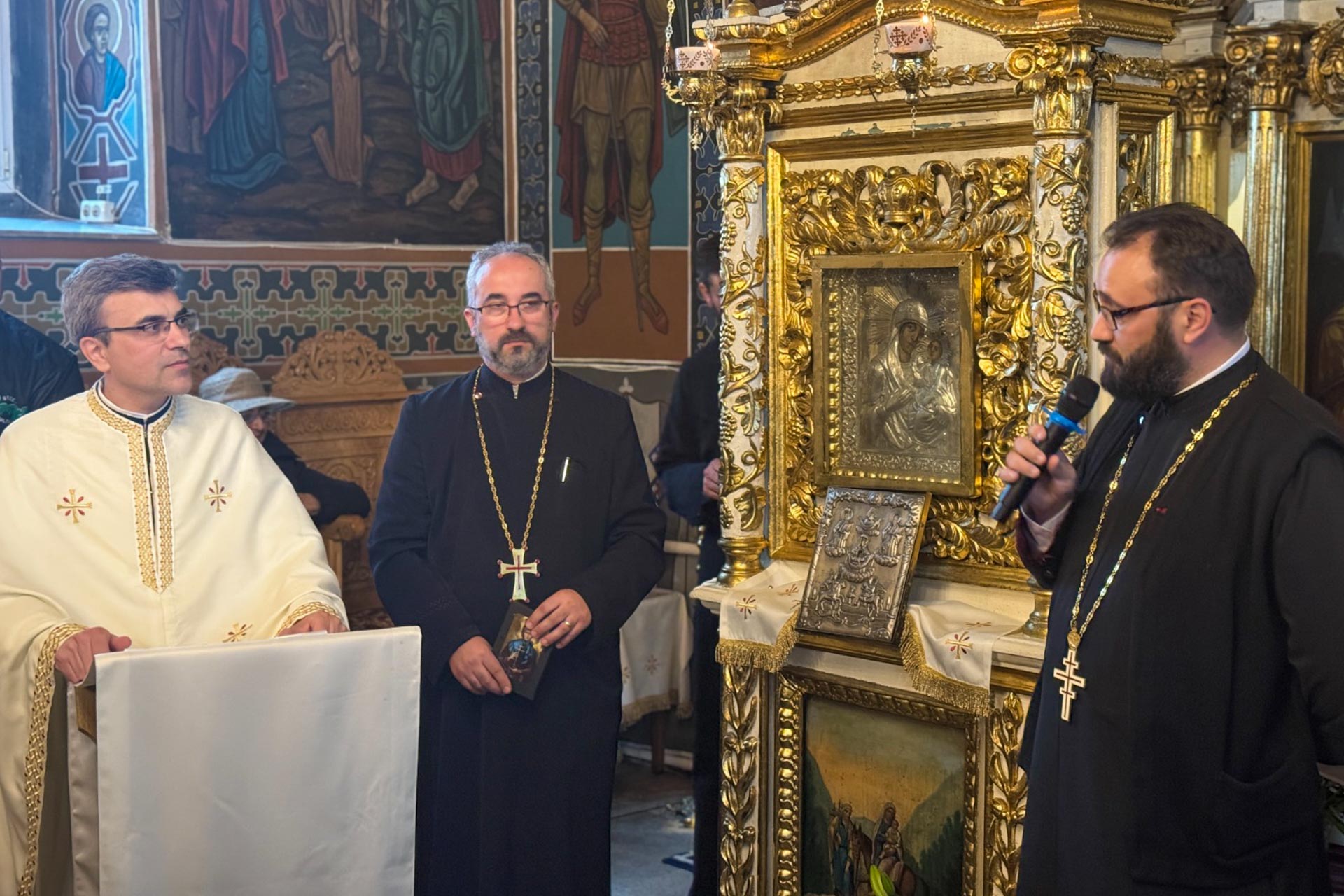 Parohia „Sfânta Treime” Iași și-a premiat câștigătorii Concursului Național Catehetic