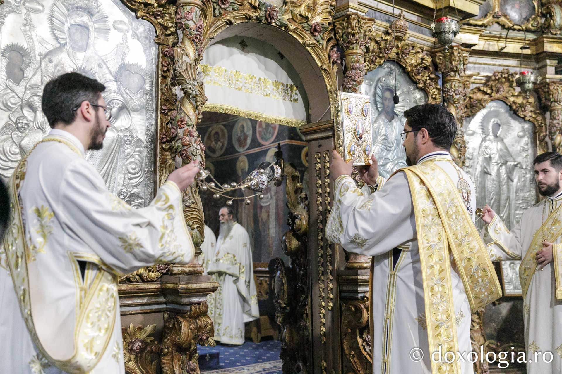 Sinaxa monahală mitropolitană cu stareții și starețele mănăstirilor din cuprinsul Mitropoliei Moldovei și Bucovinei / Foto: Pr. Silviu Cluci Sinaxa monahală mitropolitană cu stareții și starețele mănăstirilor din cuprinsul Mitropoliei Moldovei și Bucovinei