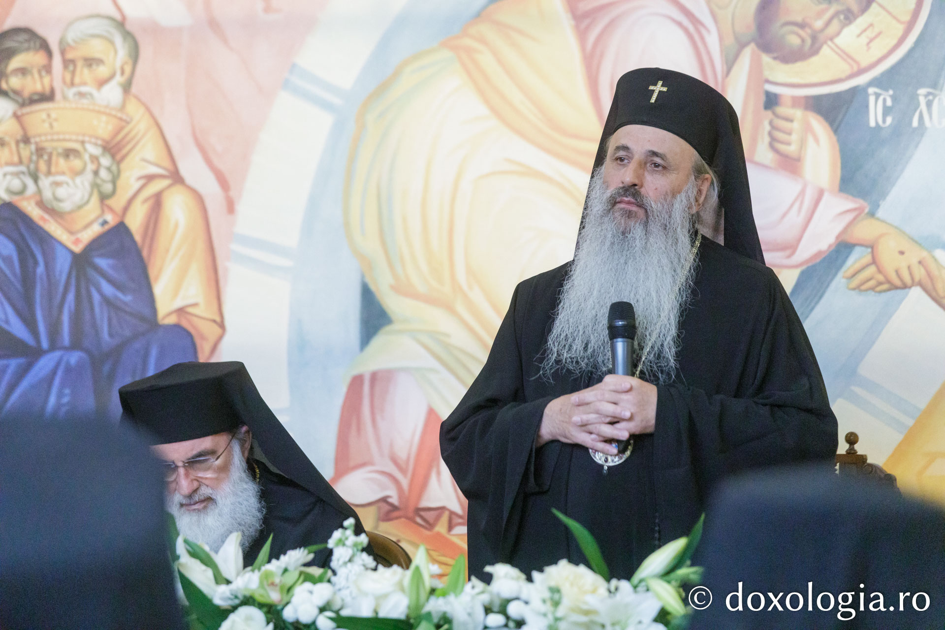 Sinaxa monahală mitropolitană cu stareții și starețele mănăstirilor din cuprinsul Mitropoliei Moldovei și Bucovinei / Foto: Pr. Silviu Cluci Sinaxa monahală mitropolitană cu stareții și starețele mănăstirilor din cuprinsul Mitropoliei Moldovei și Bucovinei