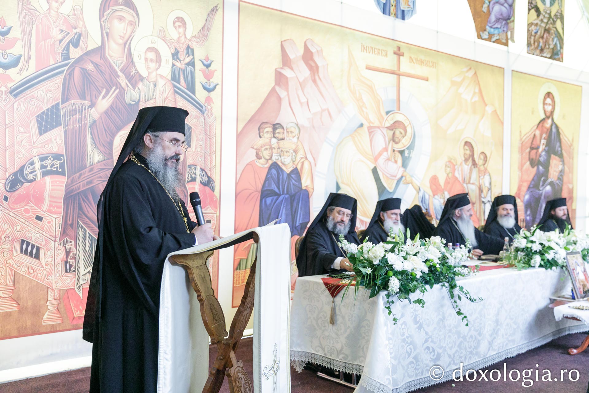 Sinaxa monahală mitropolitană cu stareții și starețele mănăstirilor din cuprinsul Mitropoliei Moldovei și Bucovinei / Foto: Pr. Silviu Cluci Sinaxa monahală mitropolitană cu stareții și starețele mănăstirilor din cuprinsul Mitropoliei Moldovei și Bucovinei