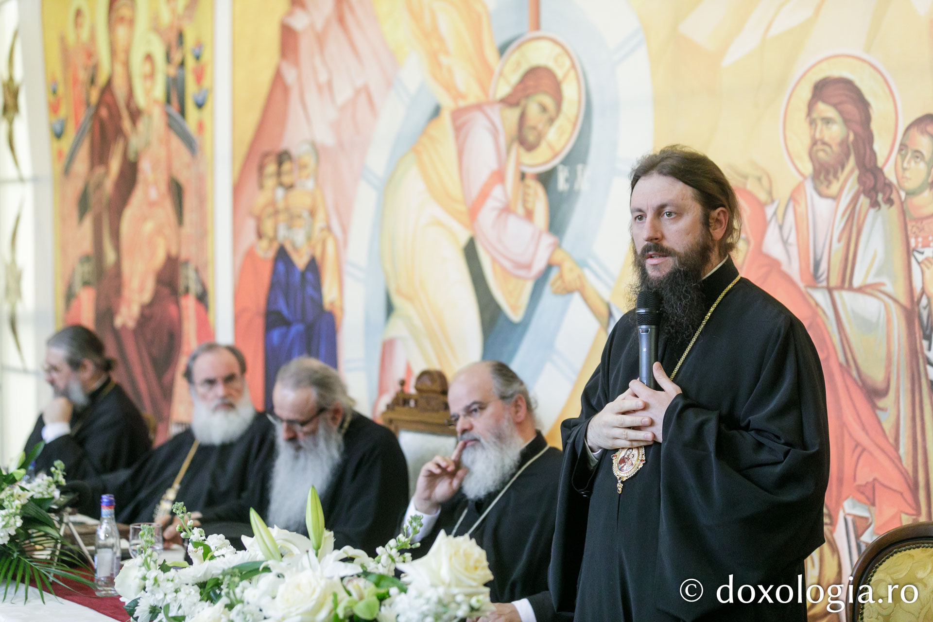 Sinaxa monahală mitropolitană cu stareții și starețele mănăstirilor din cuprinsul Mitropoliei Moldovei și Bucovinei / Foto: Pr. Silviu Cluci Sinaxa monahală mitropolitană cu stareții și starețele mănăstirilor din cuprinsul Mitropoliei Moldovei și Bucovinei