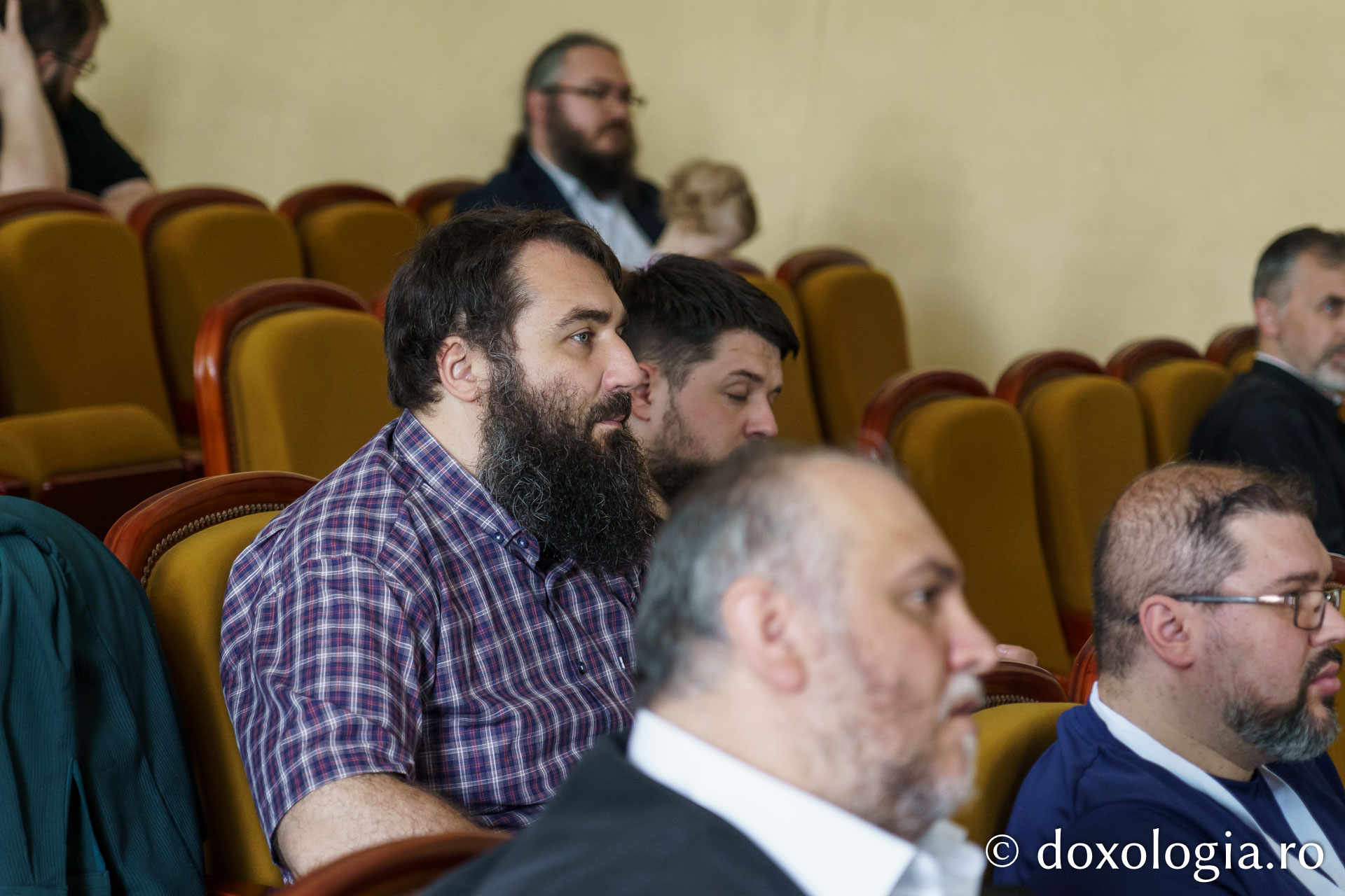 Ieșenii, invitați la un masterclass inedit de muzică veche orientală, susținut de muzicologul Constantin Răileanu