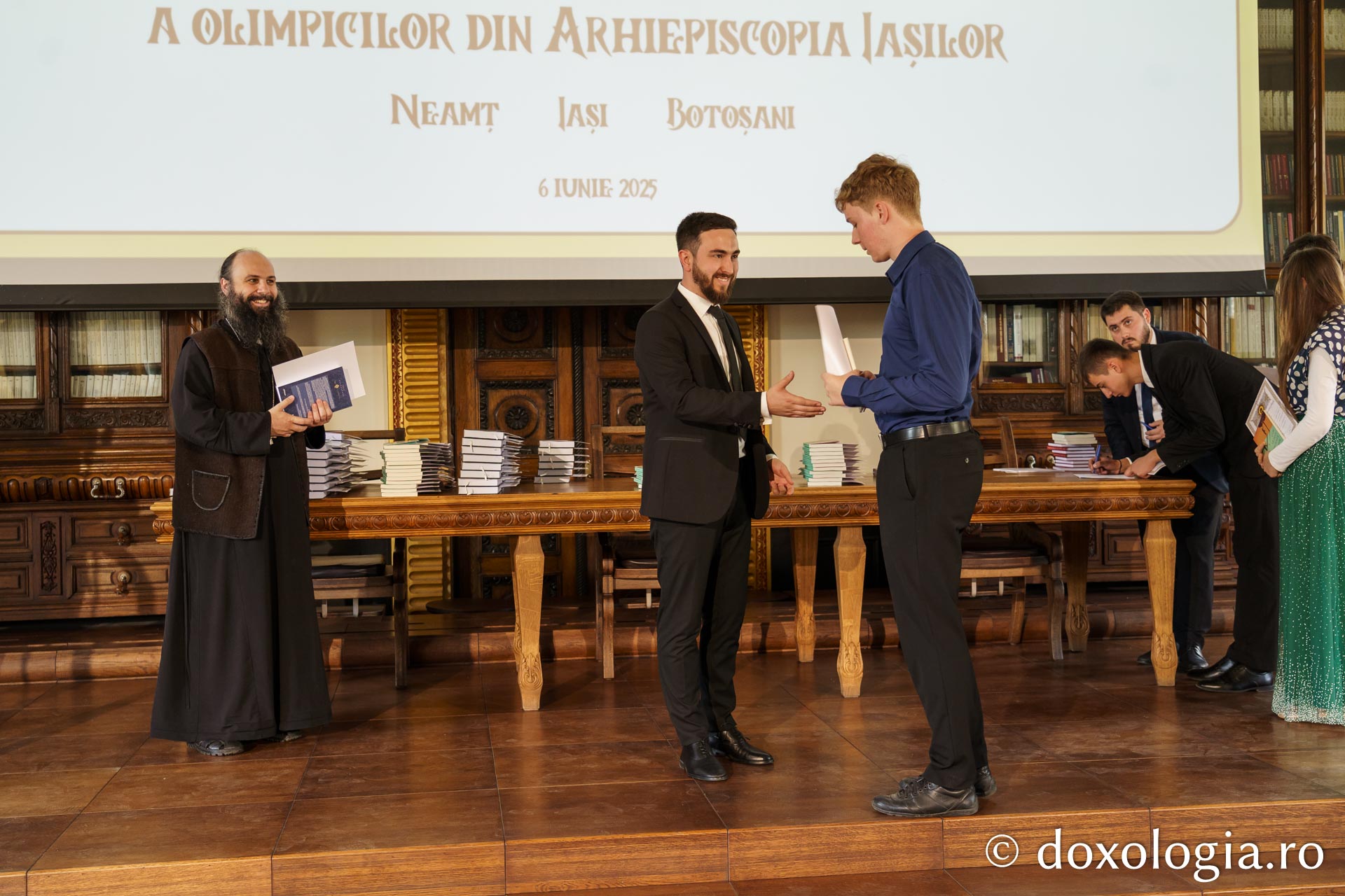 67 de elevi premiați pentru excelență la olimpiadele de Religie și Cultură și Spiritualitate Românească