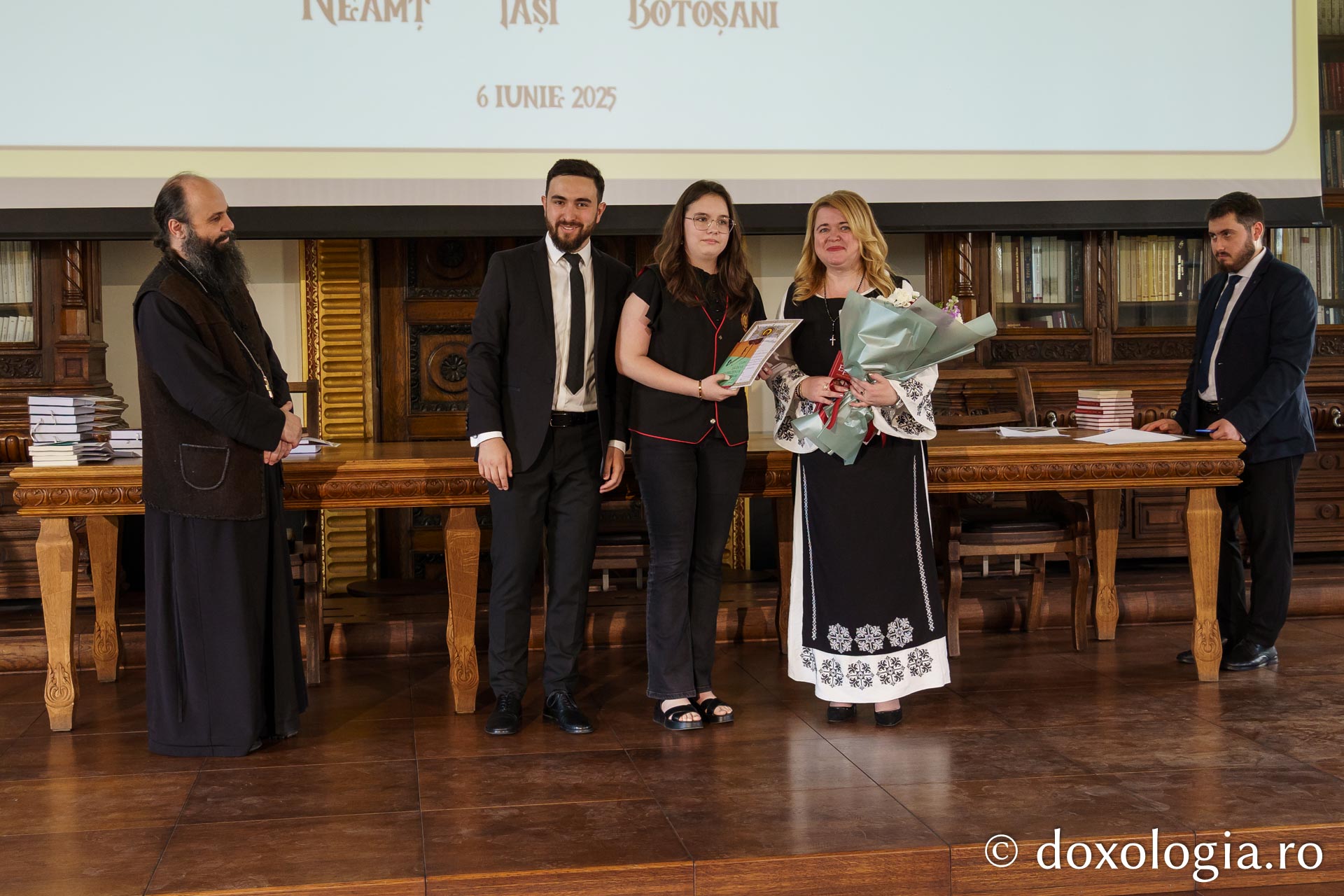 67 de elevi premiați pentru excelență la olimpiadele de Religie și Cultură și Spiritualitate Românească