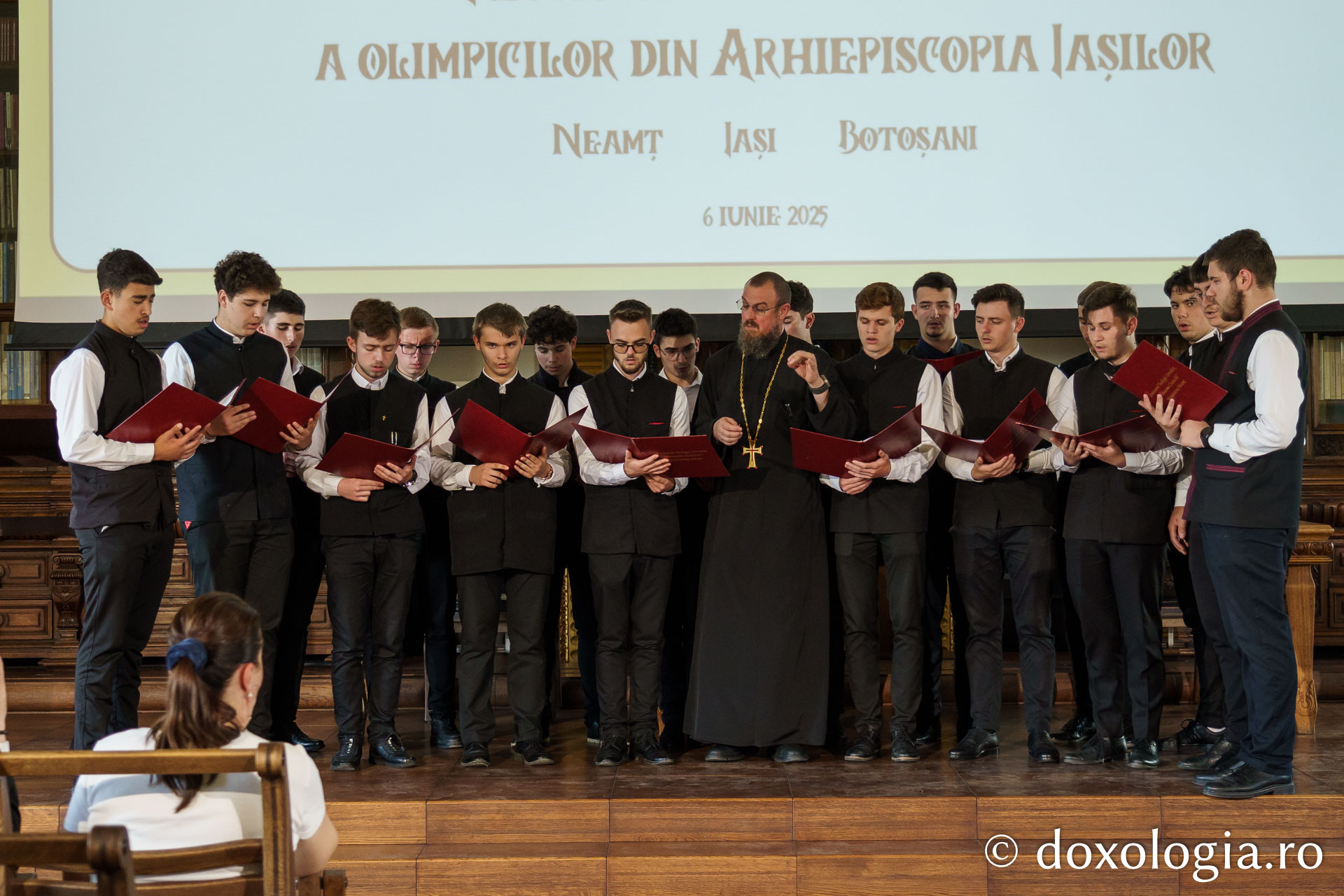 67 de elevi premiați pentru excelență la olimpiadele de Religie și Cultură și Spiritualitate Românească