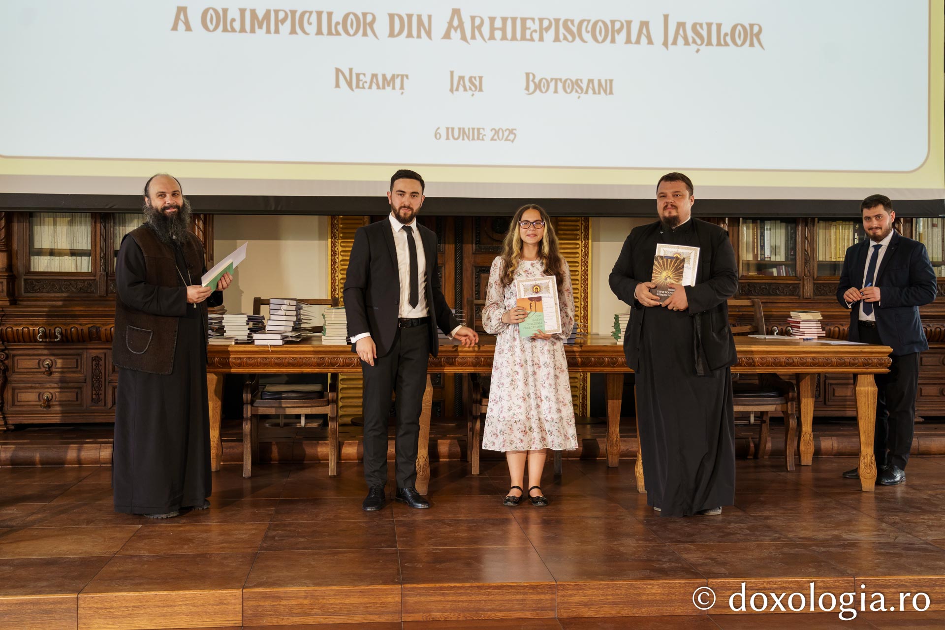 67 de elevi premiați pentru excelență la olimpiadele de Religie și Cultură și Spiritualitate Românească