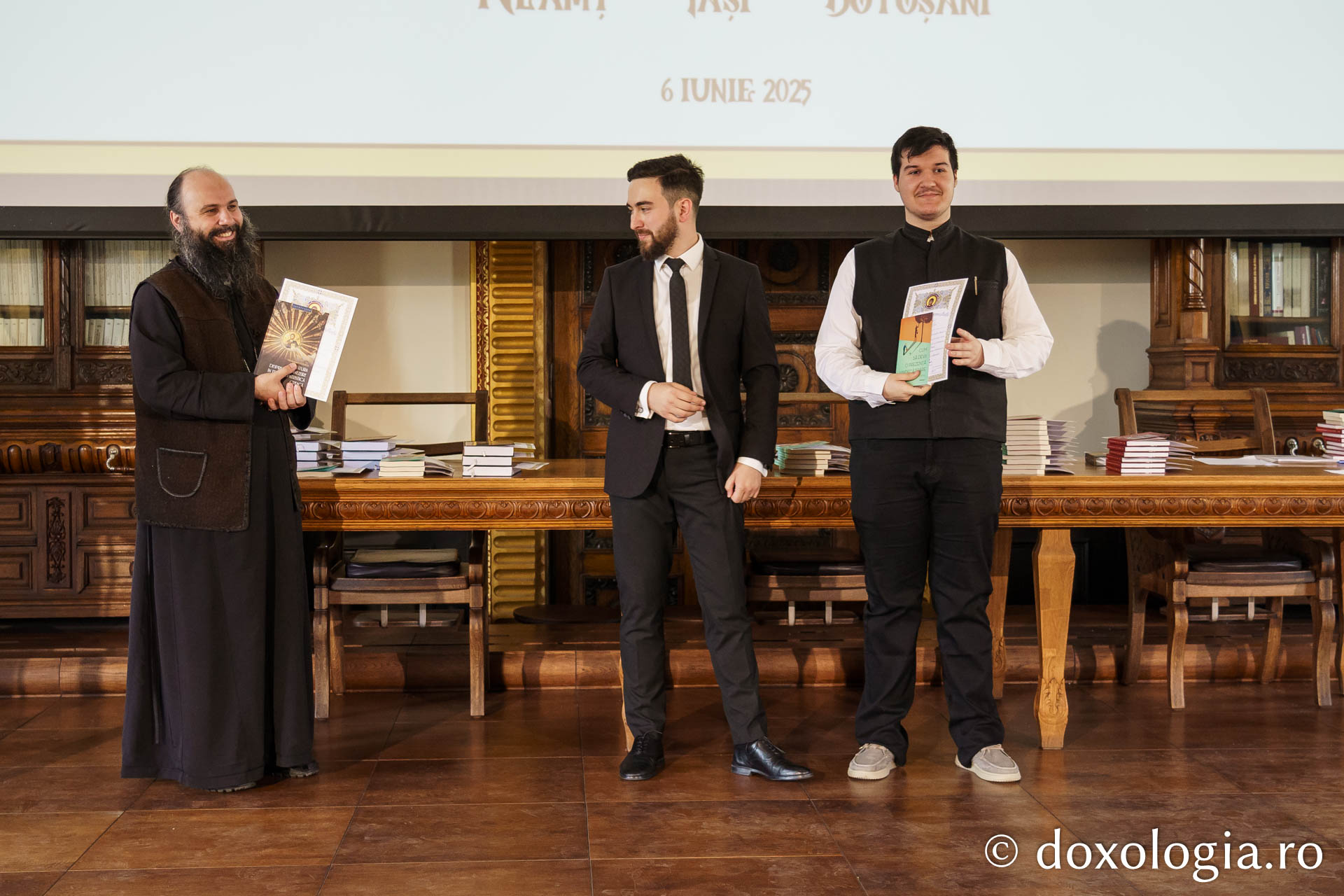 67 de elevi premiați pentru excelență la olimpiadele de Religie și Cultură și Spiritualitate Românească