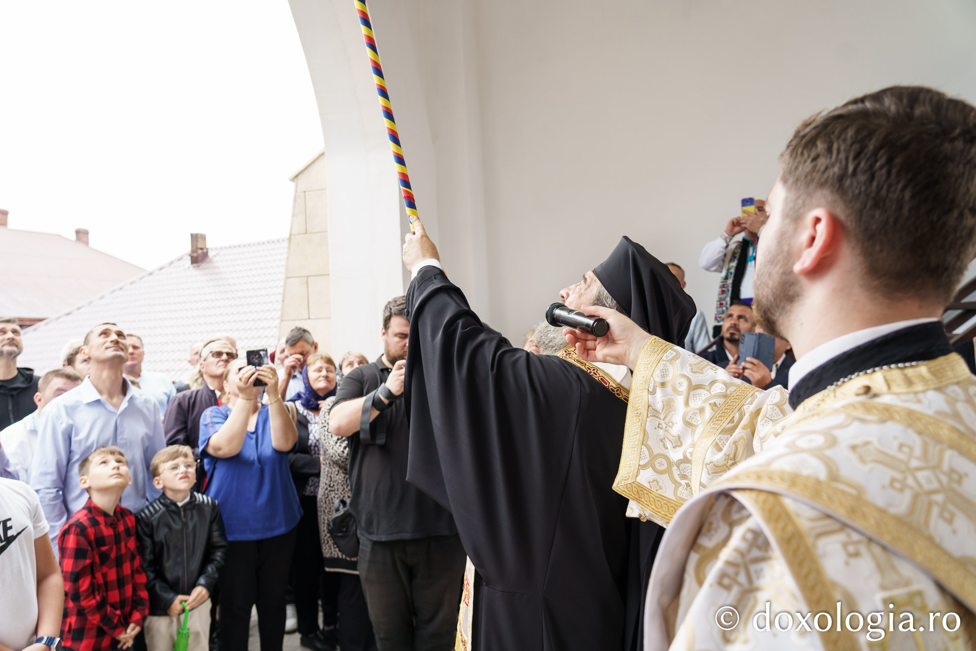 Preasfințitul Nichifor Botoșăneanul a slujit la Parohia „Sfântul Nicolae” din HumuleștiPreasfințitul Nichifor Botoșăneanul a slujit la Parohia „Sfântul Nicolae” din Humulești