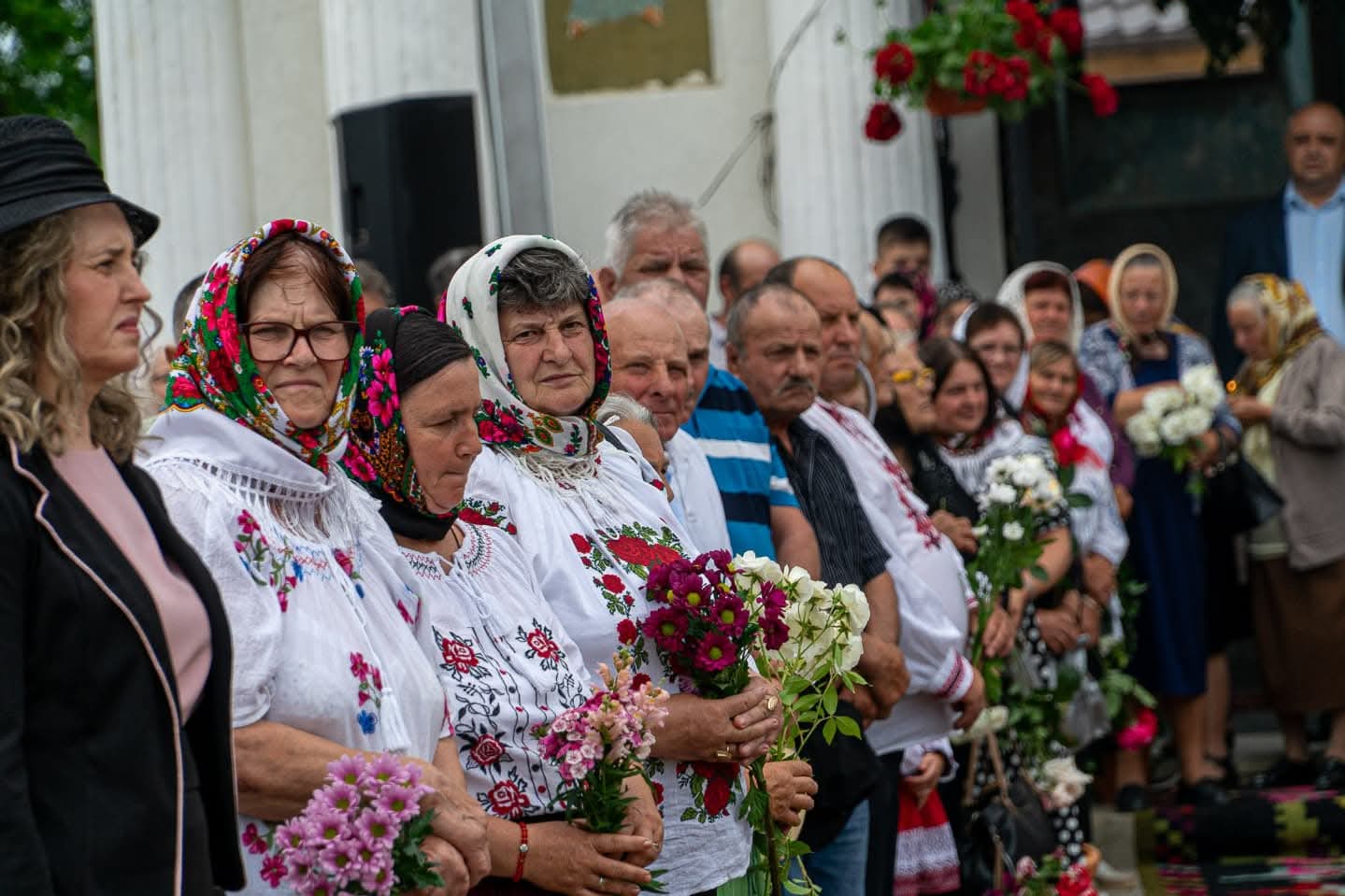 Clopotnița Parohiei Ionășeni, binecuvântată de IPS Părinte Mitropolit Teofan