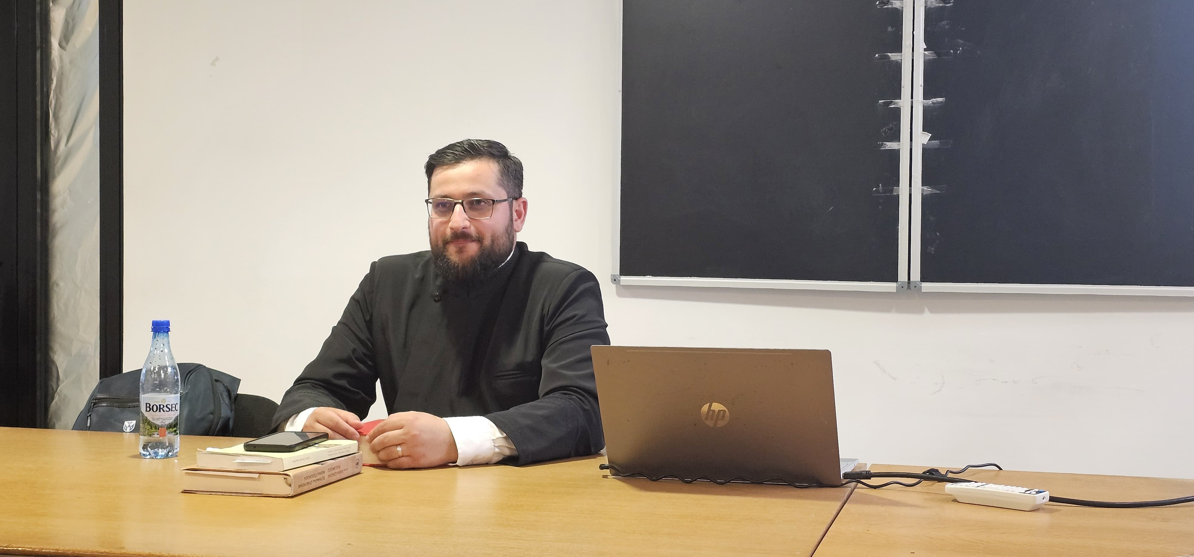 Concursuri universitare pentru ocuparea a patru posturi didactice la Facultatea de Teologie Ortodoxă din Iași