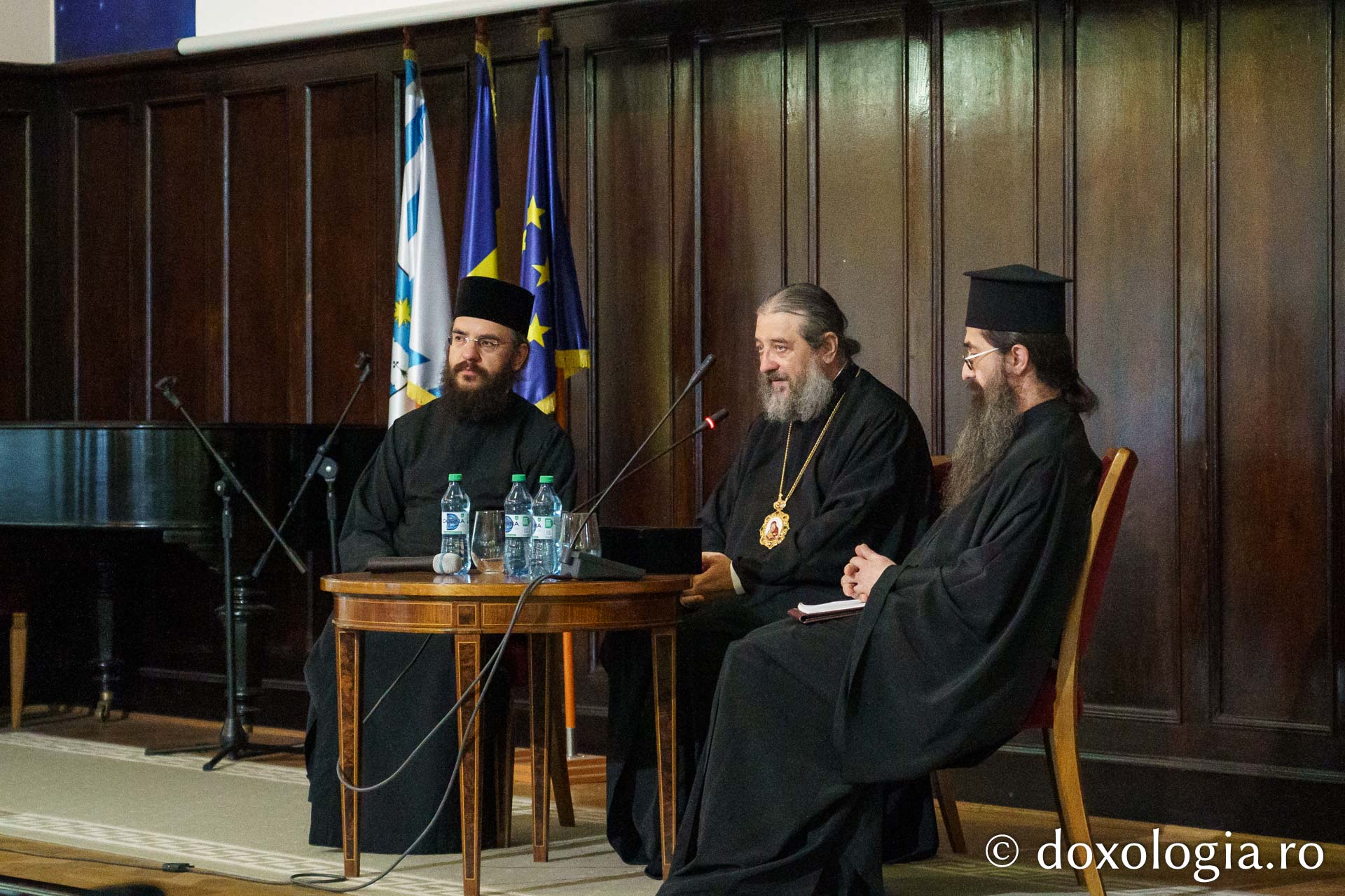 „Fericirile – Răspunsul dat lumii”: conferință și lansare de carte la Iași