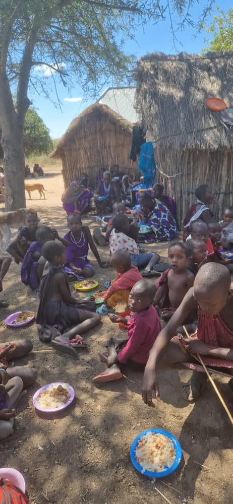 53 de femei și copii s-au botezat la Mapogoro