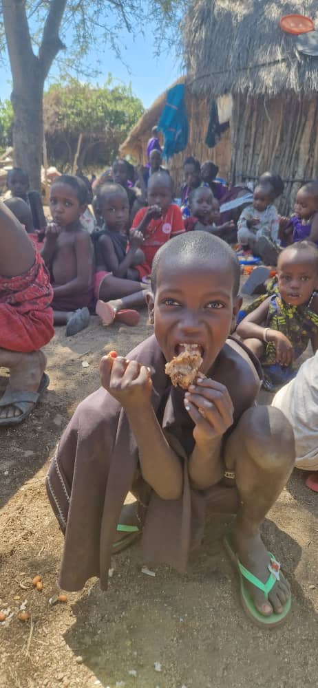 53 de femei și copii s-au botezat la Mapogoro