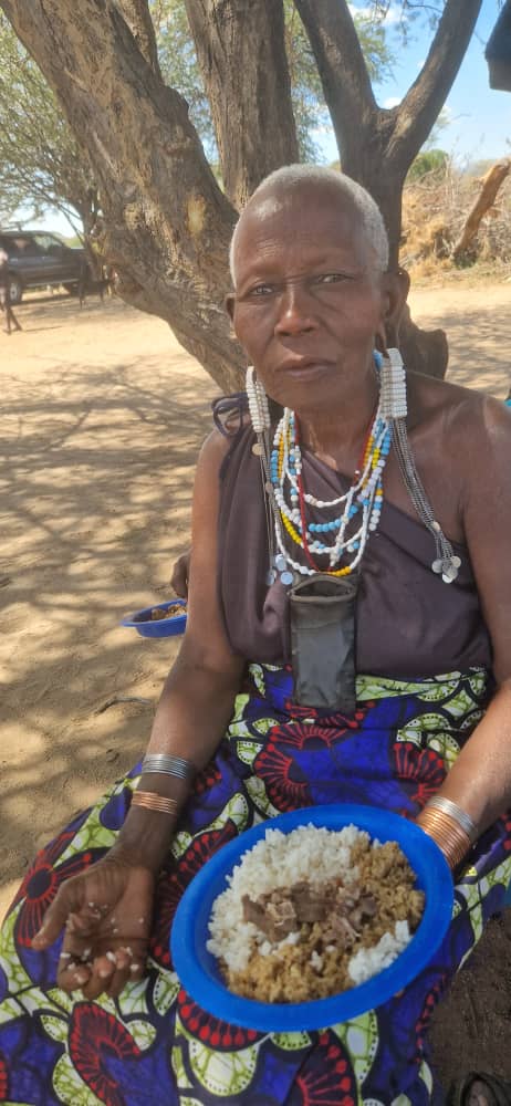 53 de femei și copii s-au botezat la Mapogoro