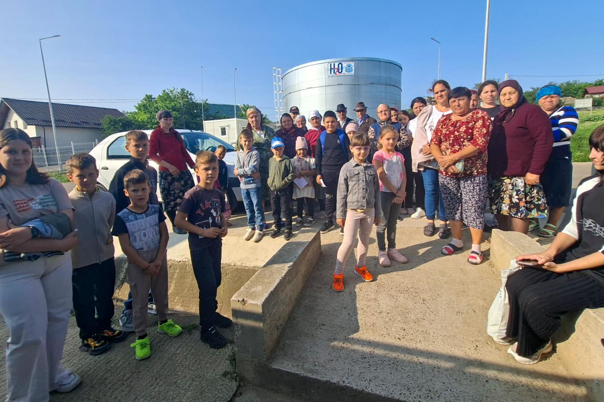 Caravana Medicală „Providența” – Speranță și Îngrijire pentru Copiii și Vârstnicii din Tudor Vladimirescu, Botoșani