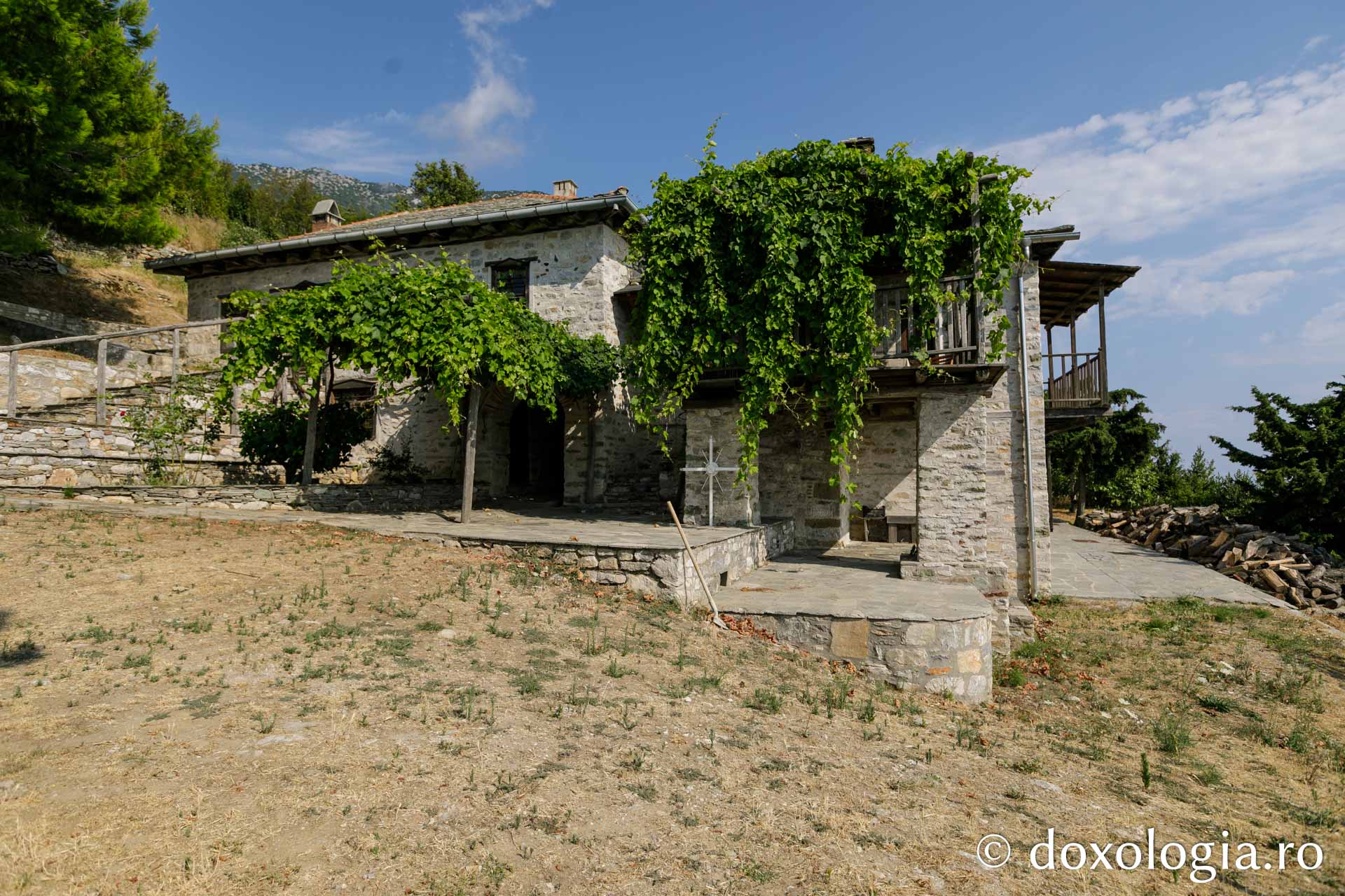 Chilia „Sfânta Treime” – Kir Isaia, Athos / Foto: pr. Silviu Cluci Chilia „Sfânta Treime” – Kir Isaia, Athos
