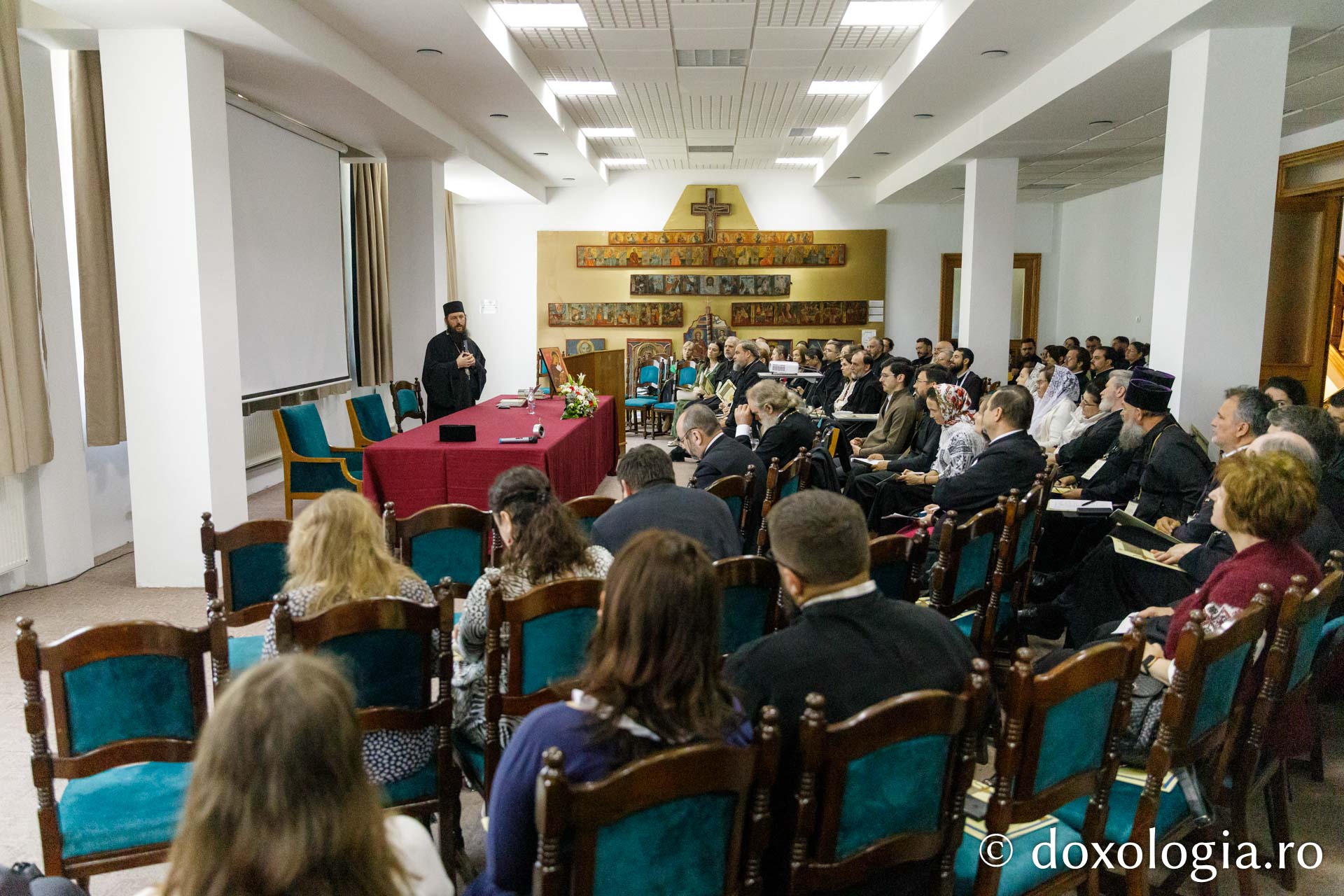 Conferință preoțească dedicată clericilor și familiilor acestora, la Centrul Cultural-Pastoral „Sfântul Daniil Sihastrul” din Durău