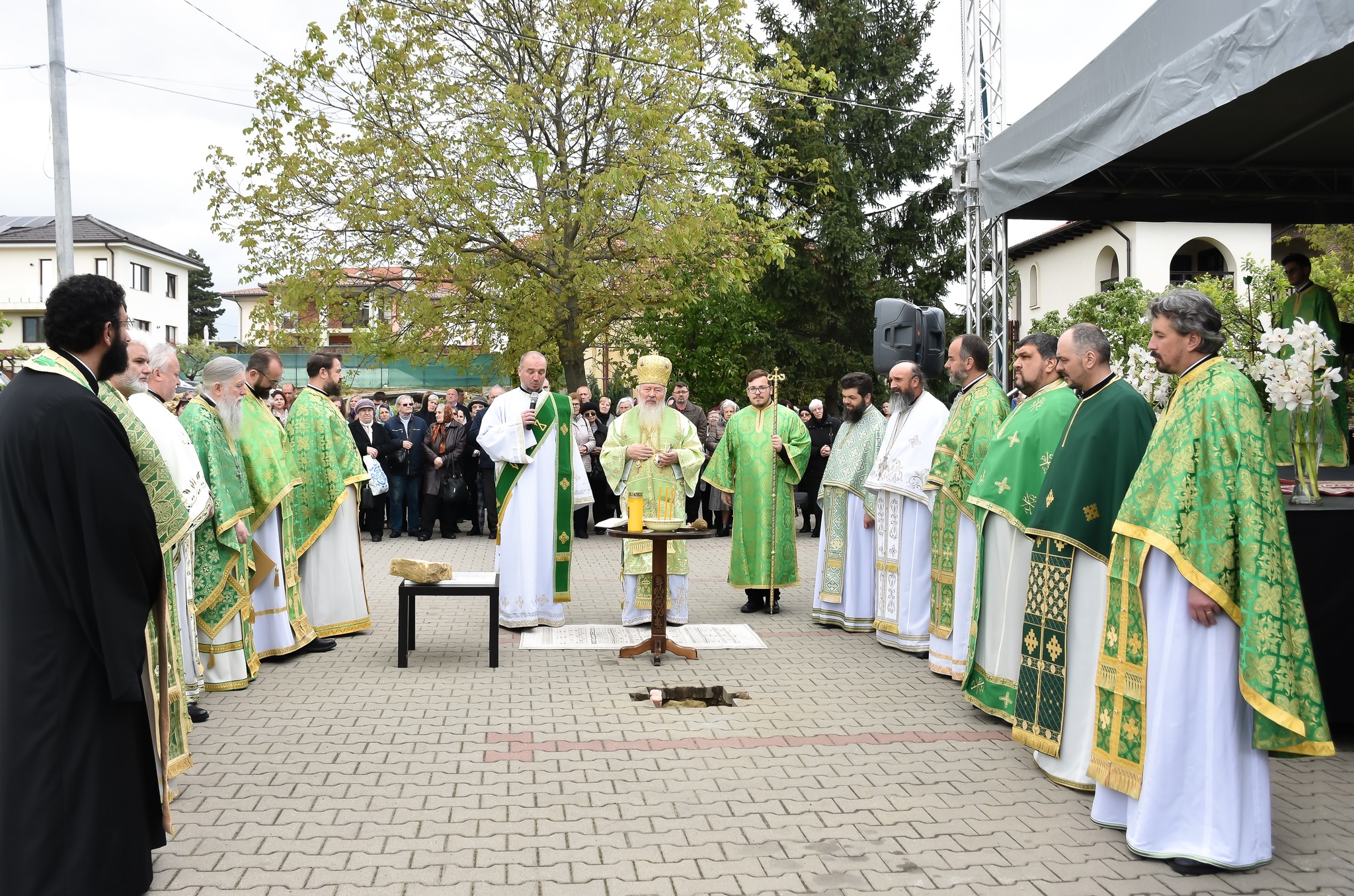 Hramul Mănăstirii „Sfânta Elisabeta” din Cluj-Napoca și punerea pietrei de temelie pentru biserica așezământului monahal