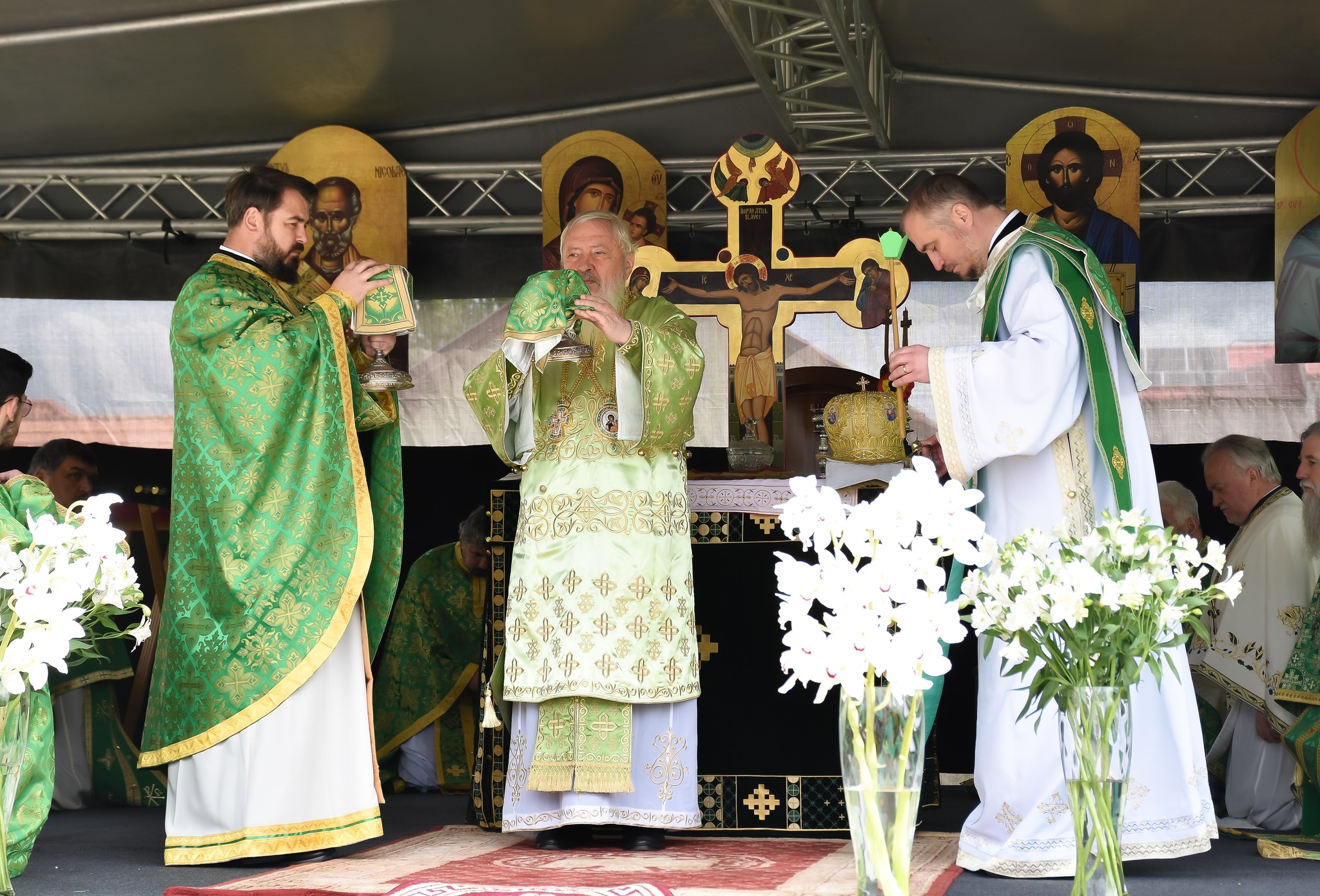 Hramul Mănăstirii „Sfânta Elisabeta” din Cluj-Napoca și punerea pietrei de temelie pentru biserica așezământului monahal