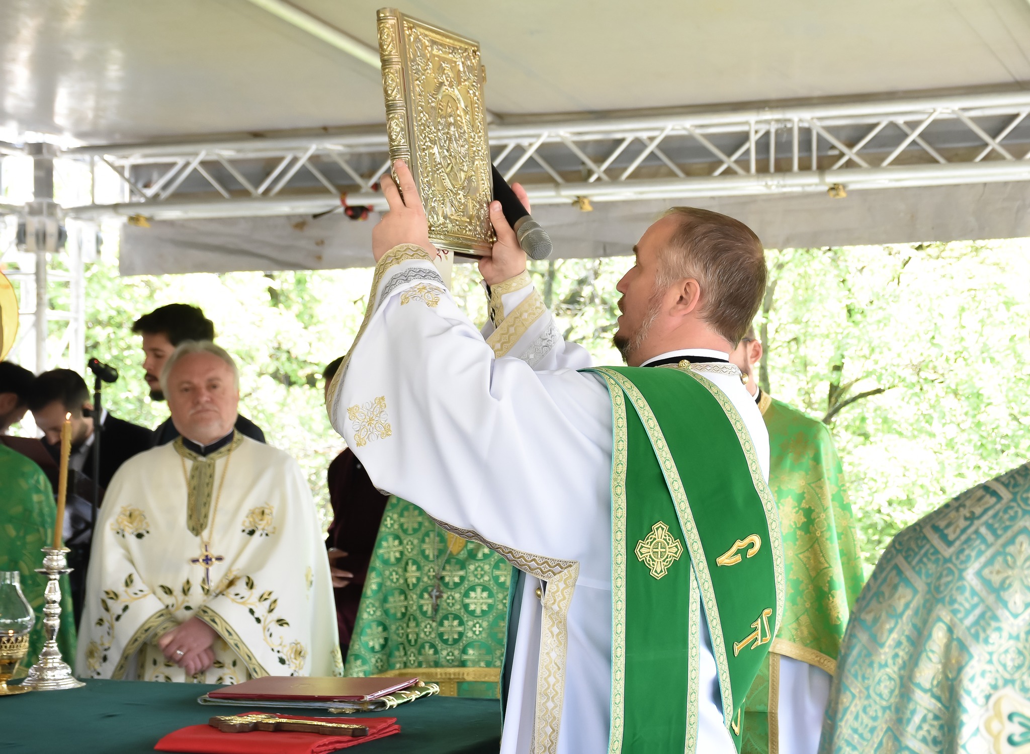 Hramul Mănăstirii „Sfânta Elisabeta” din Cluj-Napoca și punerea pietrei de temelie pentru biserica așezământului monahal