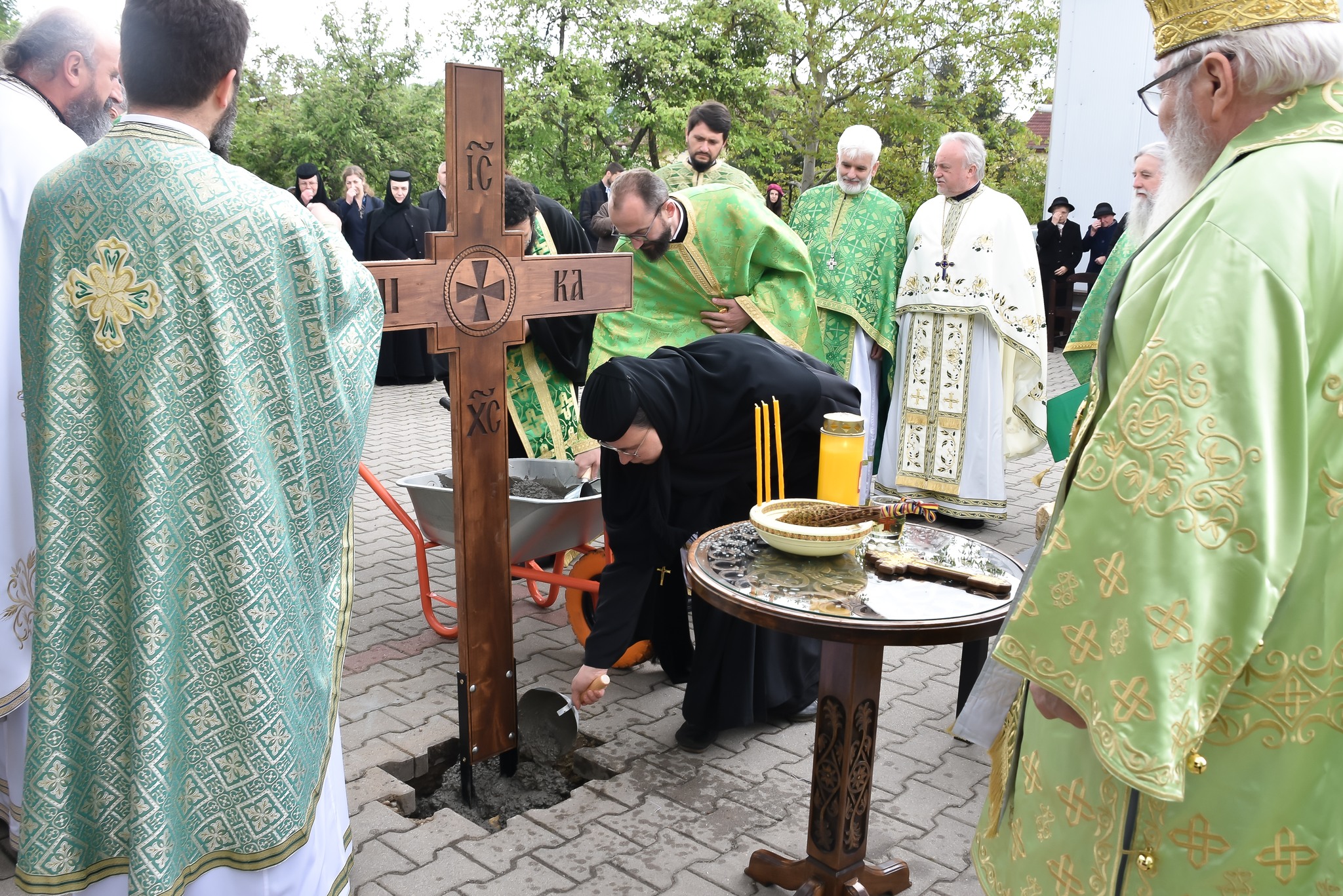 Hramul Mănăstirii „Sfânta Elisabeta” din Cluj-Napoca și punerea pietrei de temelie pentru biserica așezământului monahal