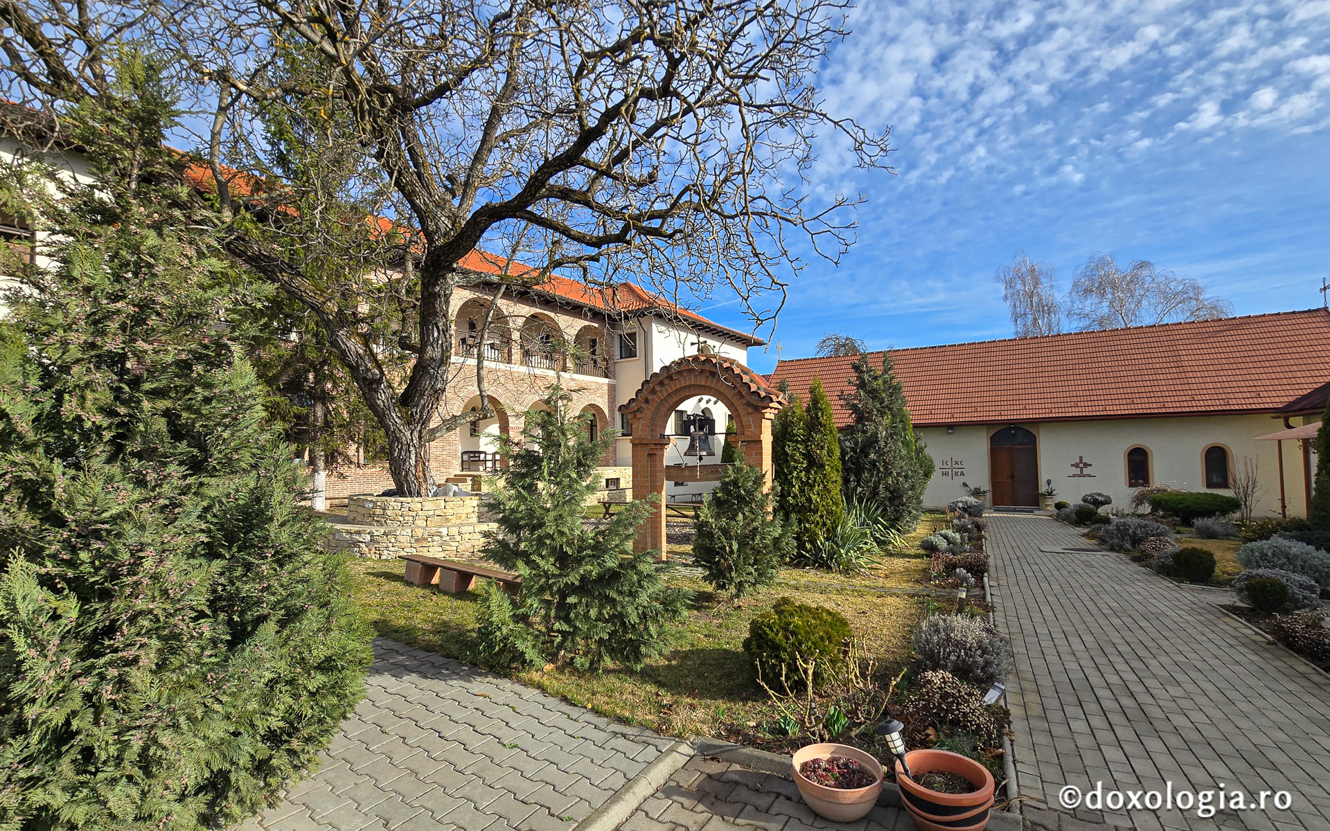 Mănăstirea „Sfânta Elisabeta” – așezământ monahal în inima Clujului