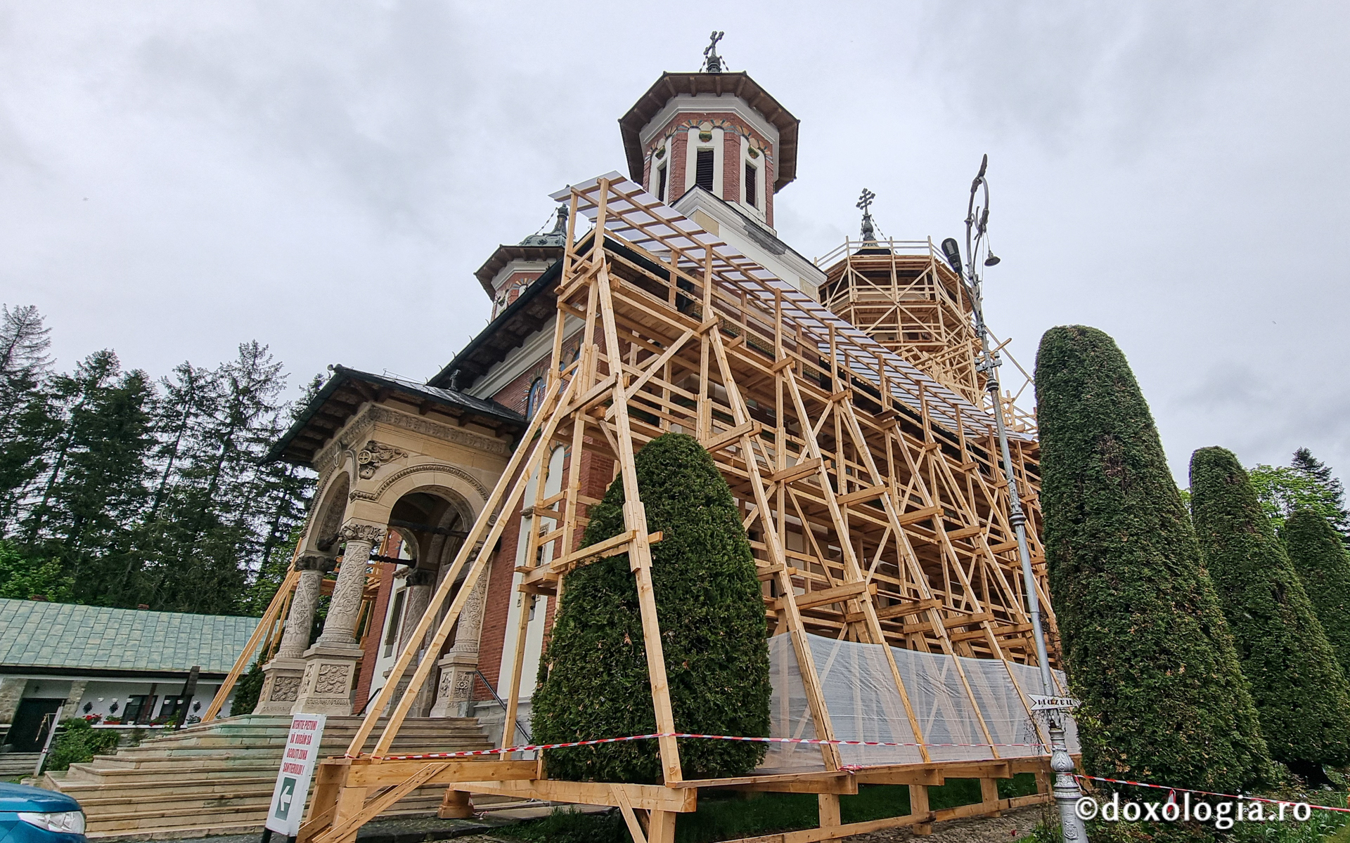 Biserica închinată Sfintei Treimi a Mănăstirii Sinaia