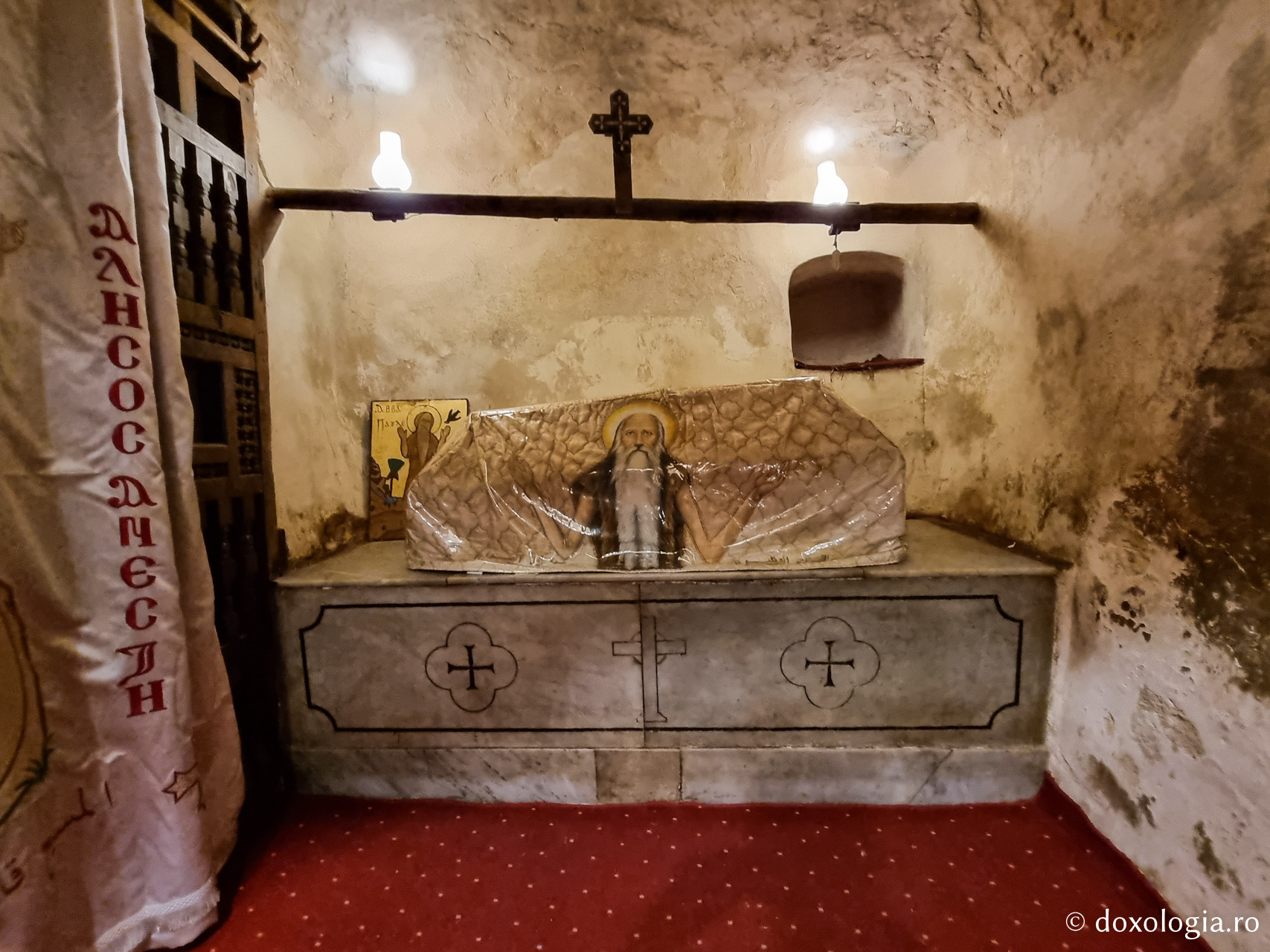 Închinare la moaștele Sfântului Cuvios Pavel Tebeul