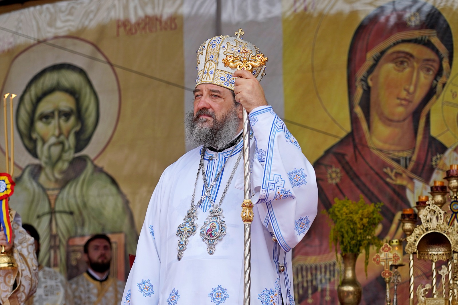 PS Nichifor Botoșăneanul, către nemțeni, la hramul orașului Piatra Neamț: „Să-l urmăm cu viețuirea noastră pe Sfântul Ioan Botezătorul”