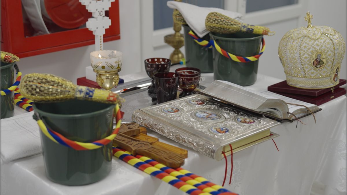 Întru pomenire veșnică: Sfânta Liturghie și parastas pentru părintele Justin Parvu la Mănăstirea Petru Vodă