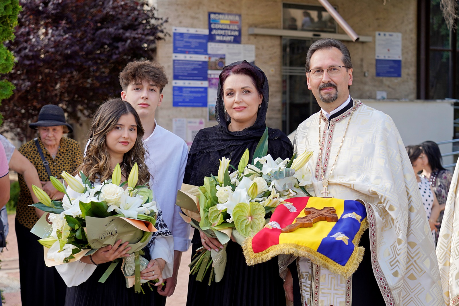 Moaștele Sfântului Iosif cel Milostiv, purtate în procesiune la hramul orașului Piatra Neamț