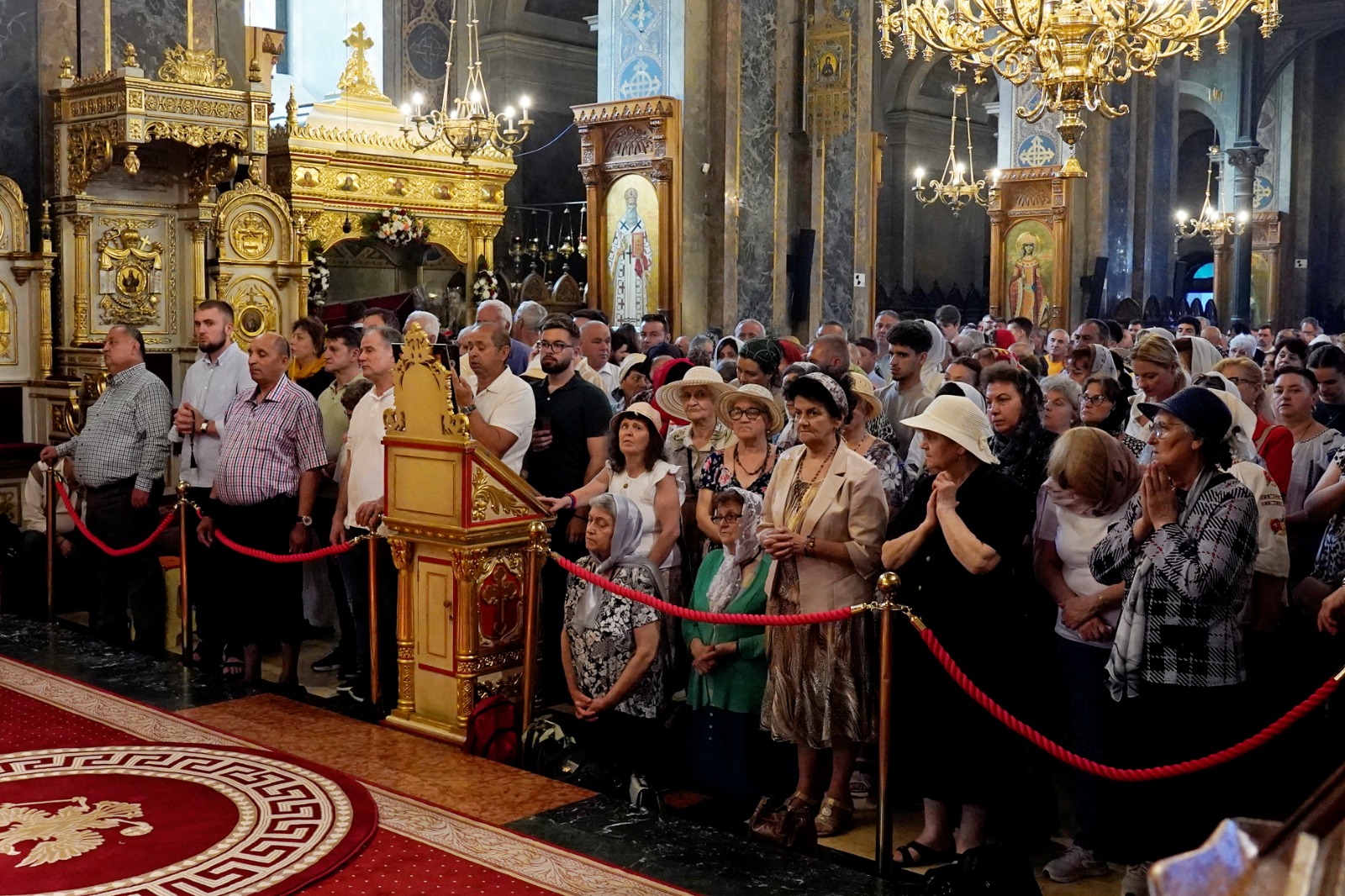 Sărbătoarea Bisericii, Cincizecimea, la Catedrală Mitropolitană din Iași text