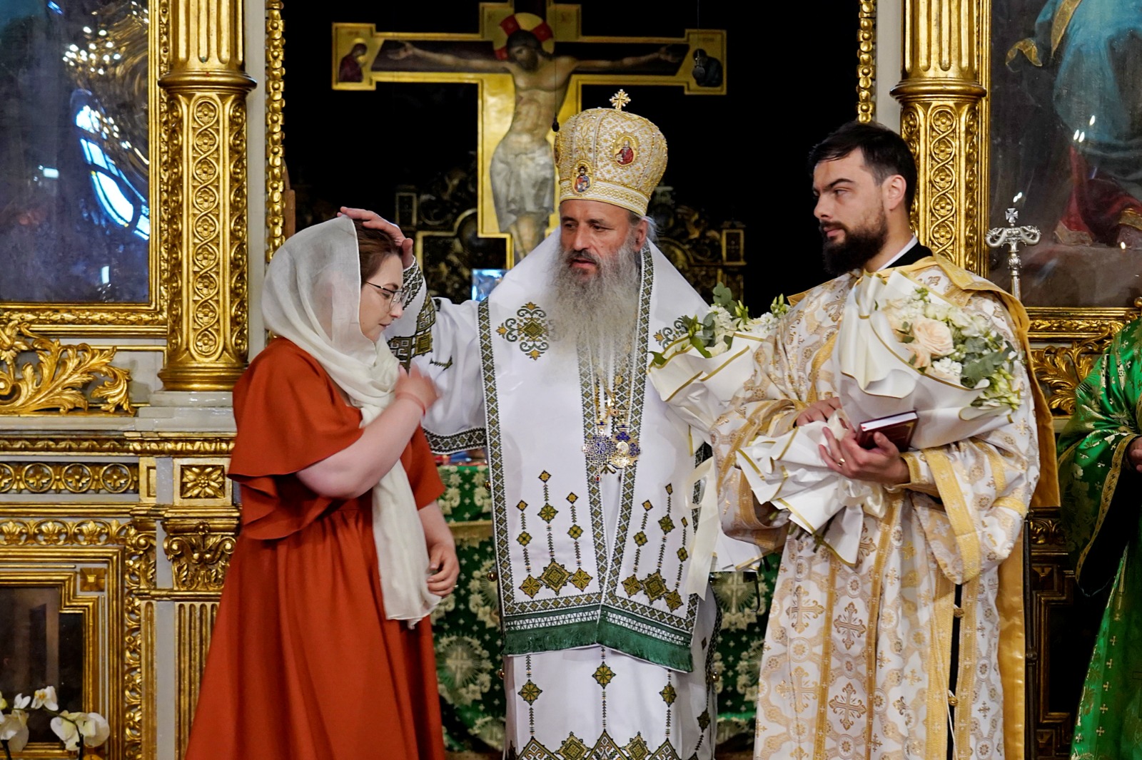 Sărbătoarea Bisericii, Cincizecimea, la Catedrală Mitropolitană din Iași text