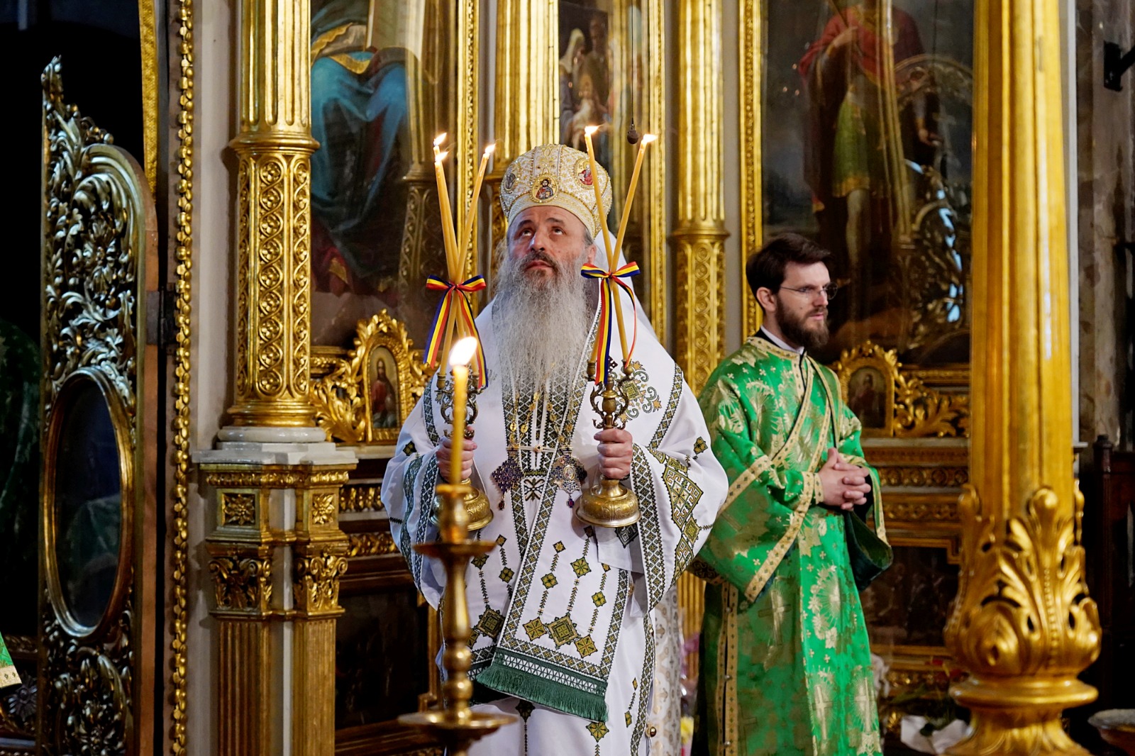 Sărbătoarea Bisericii, Cincizecimea, la Catedrală Mitropolitană din Iași text