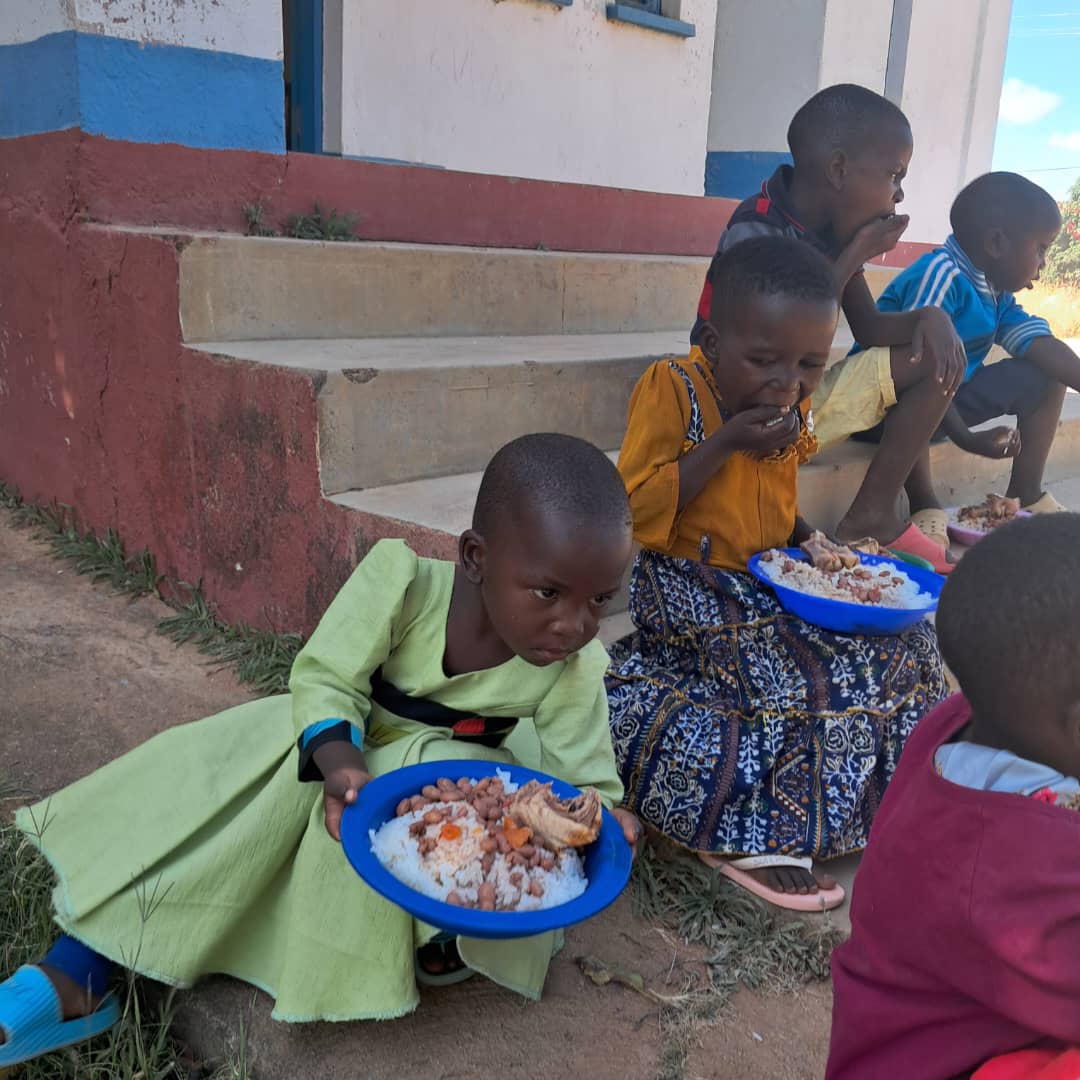 Sâmbăta morților sau „Moșii de vară&quot; în parohia din satul Nyamihuu