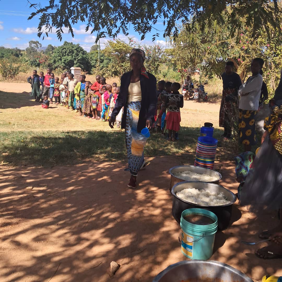 Sâmbăta morților sau „Moșii de vară&quot; în parohia din satul Nyamihuu