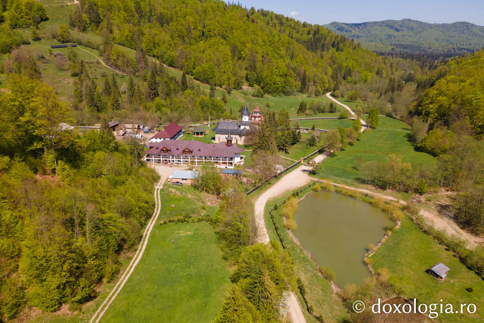 Schitul Icoana Nouă