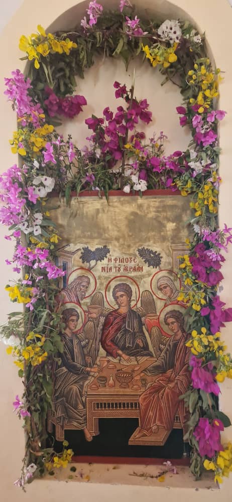 Sfânta Treime, hramul Parohiei din Mlambalasi