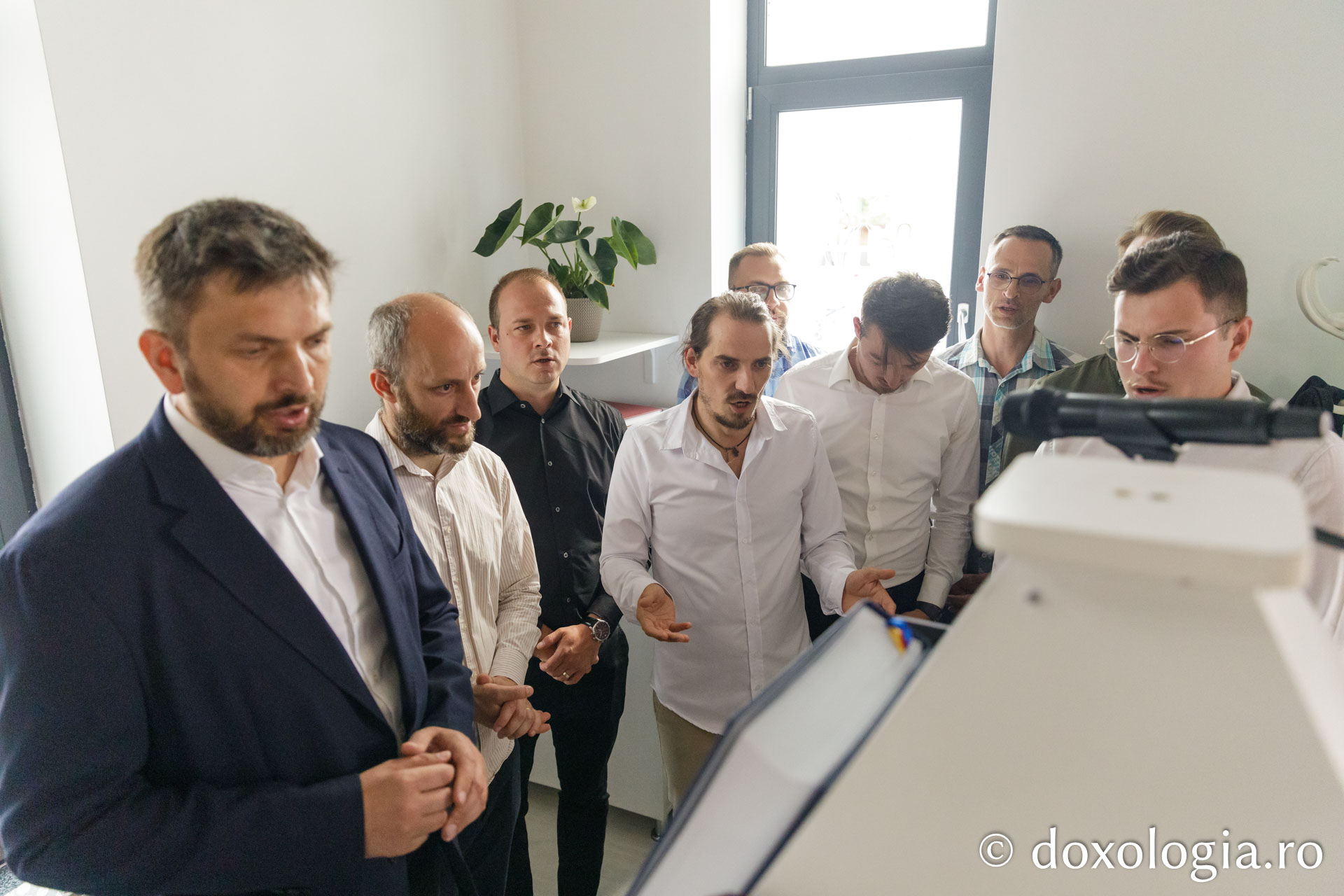 Parohia Miroslava III