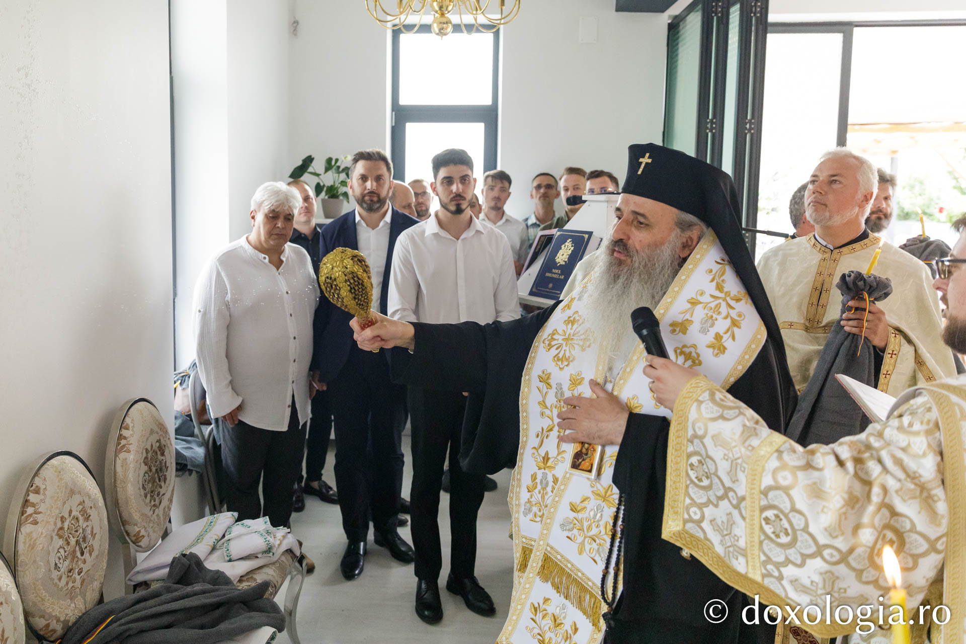 Parohia Miroslava III