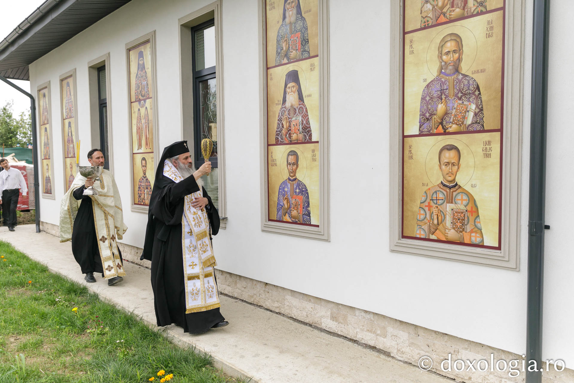 Parohia Miroslava III