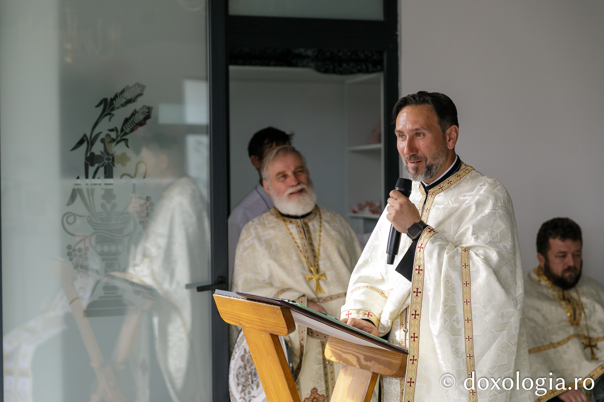 Parohia Miroslava III