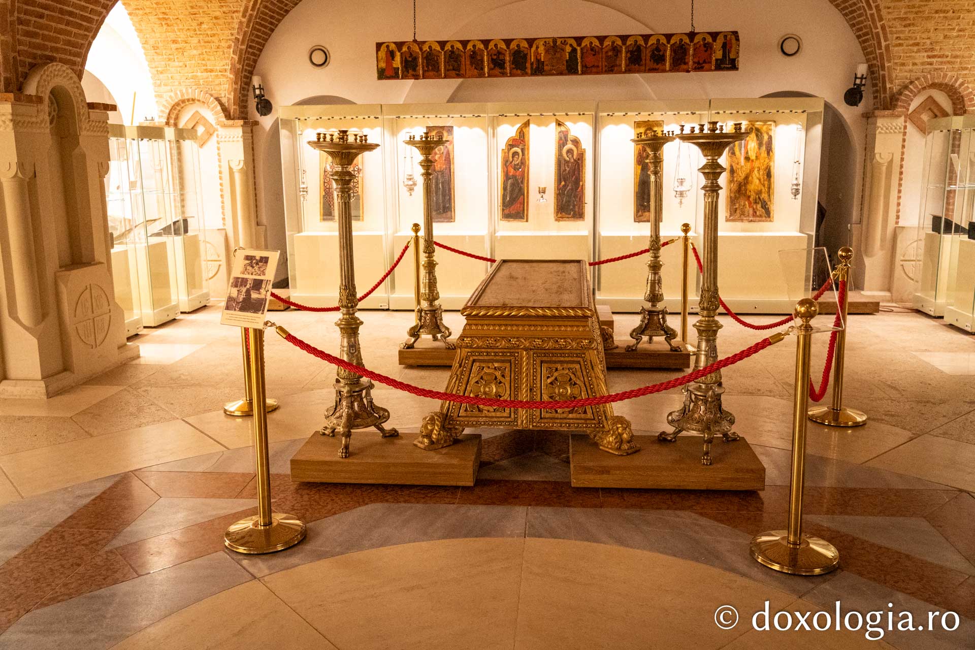 Familia Regală a României, în centrul unei expoziții-document la Muzeul Mitropolitan Iași - Deschiderea are loc astăzi, 18 iulie, în ziua comemorării Reginei Maria