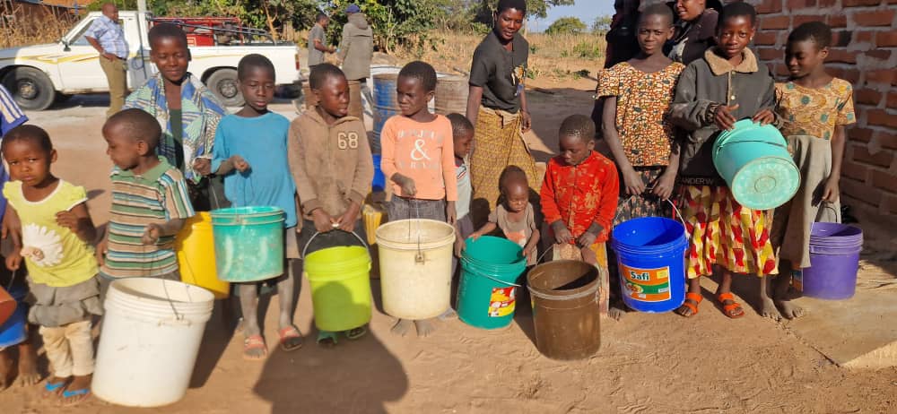 Aducțiuni de apă în satele Ipwasi și Mbumi