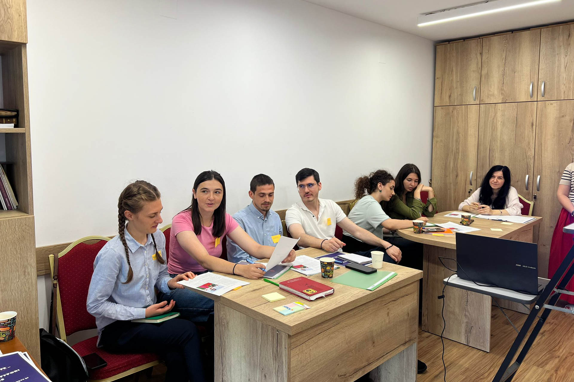 Atelier de storytelling pentru tinerii voluntari ai Arhiepiscopiei Iașilor